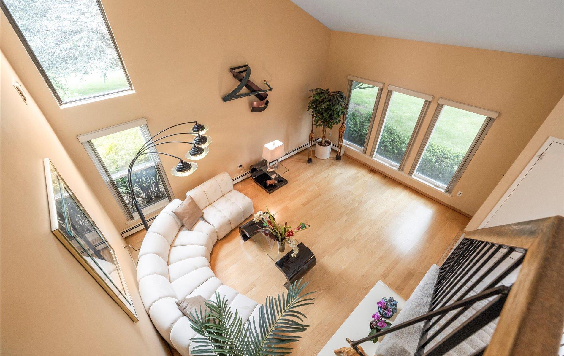 Single Family Oak Meadow  Suffolk County, NY 11725, MLS-874325-28