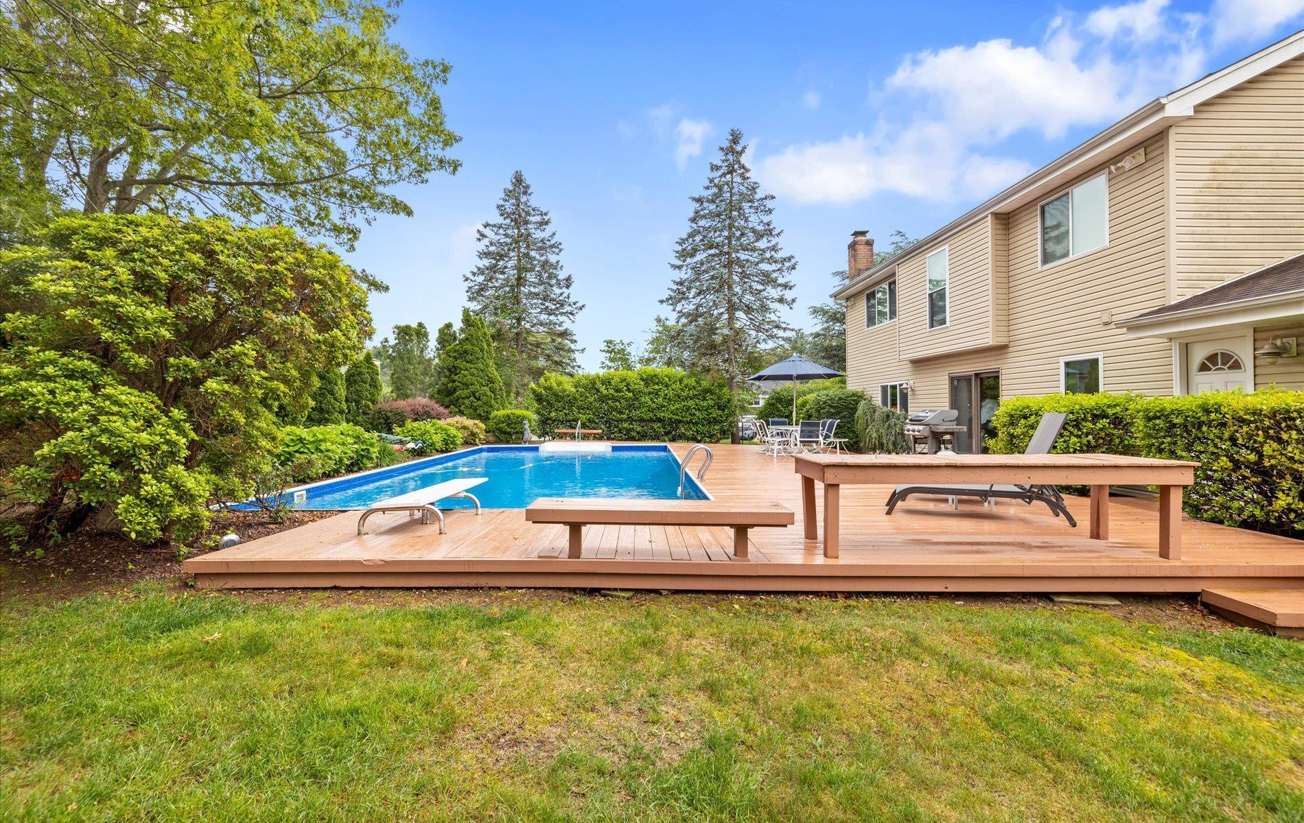 Single Family Oak Meadow  Suffolk County, NY 11725, MLS-874325-42