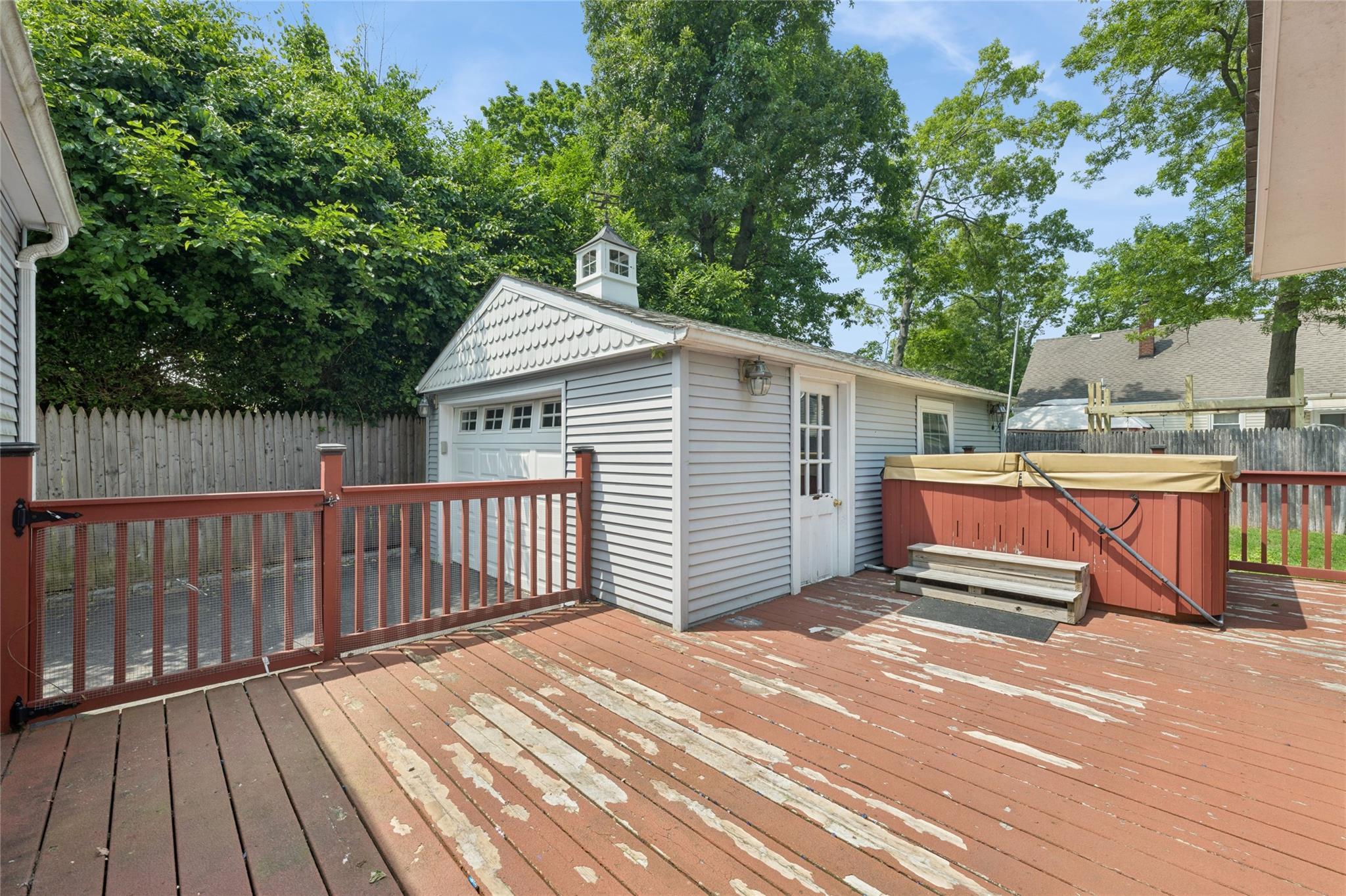Single Family Hemlock  Suffolk County, NY 11751, MLS-874328-27