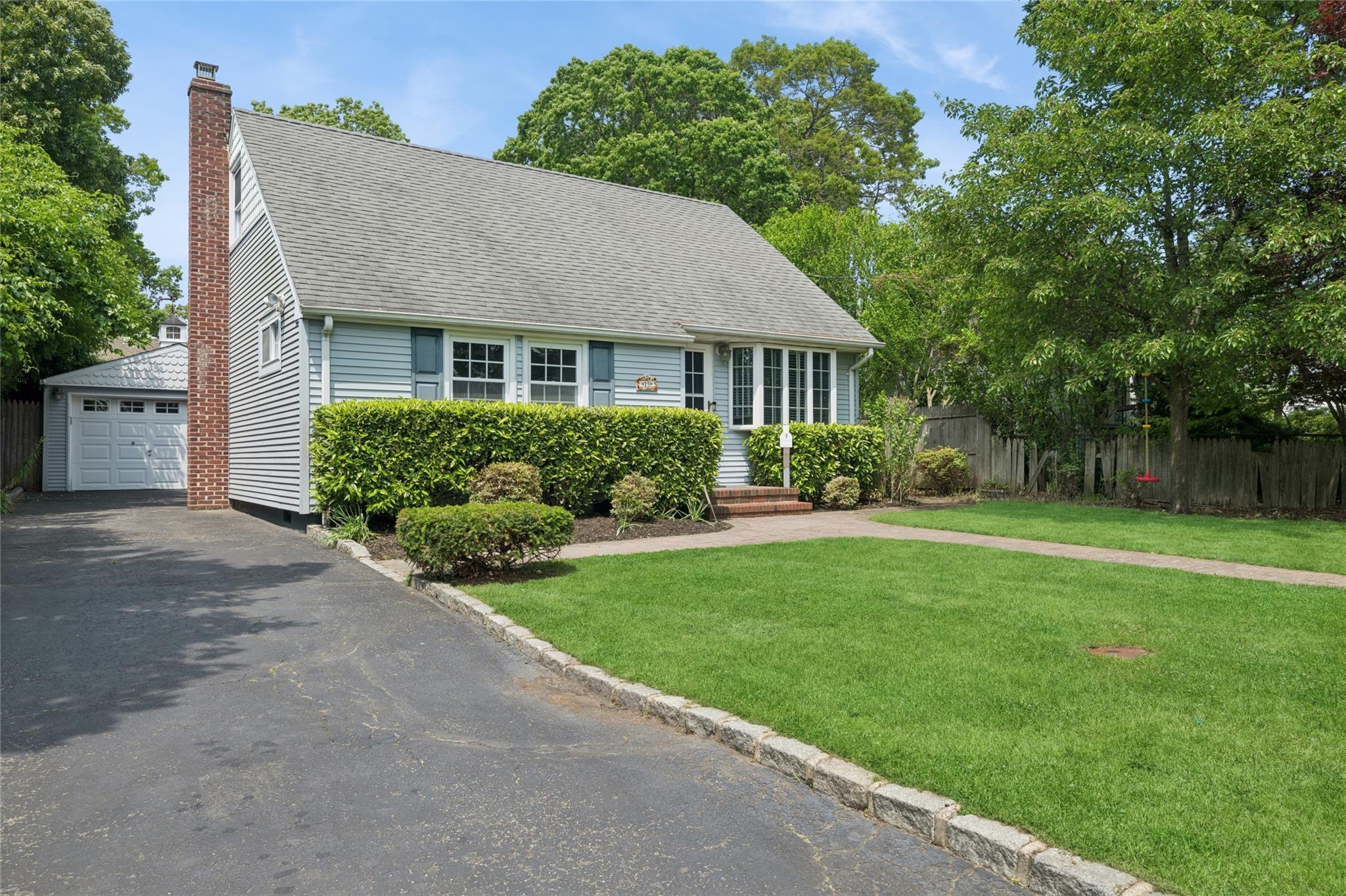 Single Family Hemlock  Suffolk County, NY 11751, MLS-874328-3