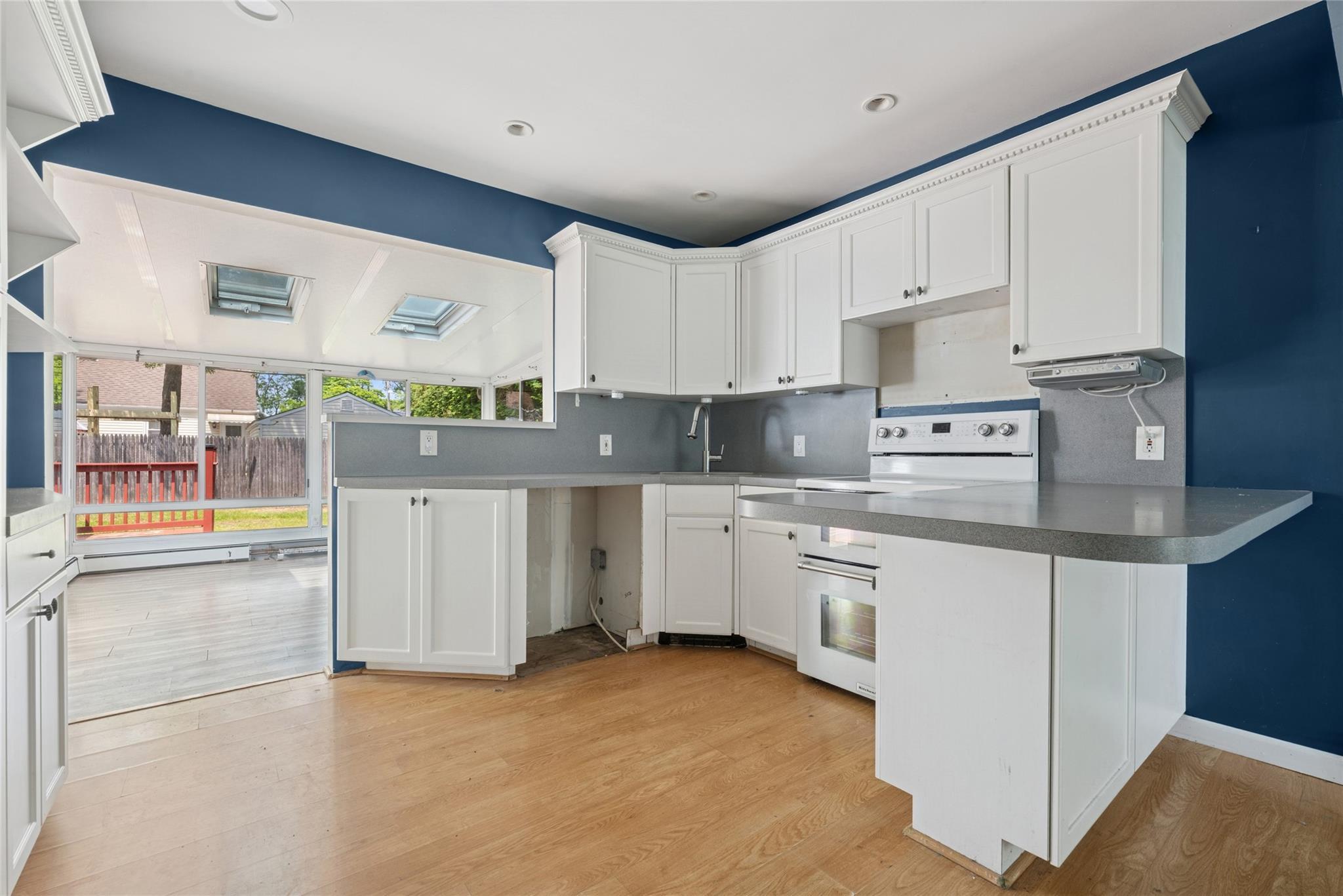 Single Family Hemlock  Suffolk County, NY 11751, MLS-874328-9