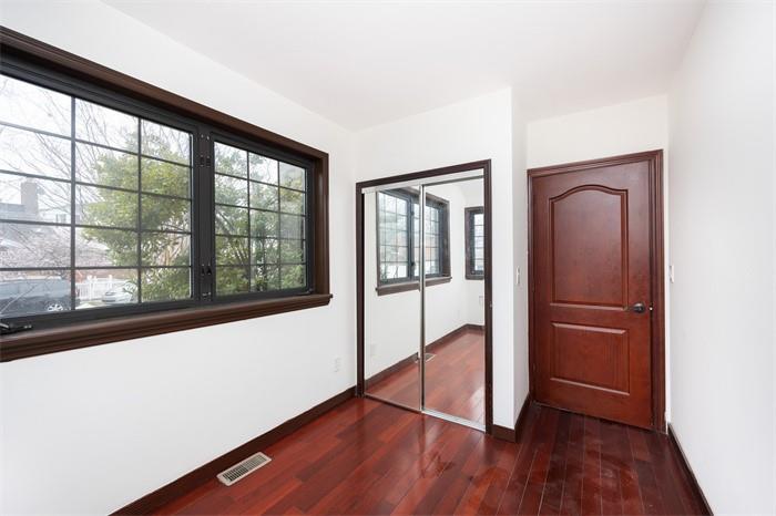 Single Family 136th  Queens, NY 11367, MLS-874335-25
