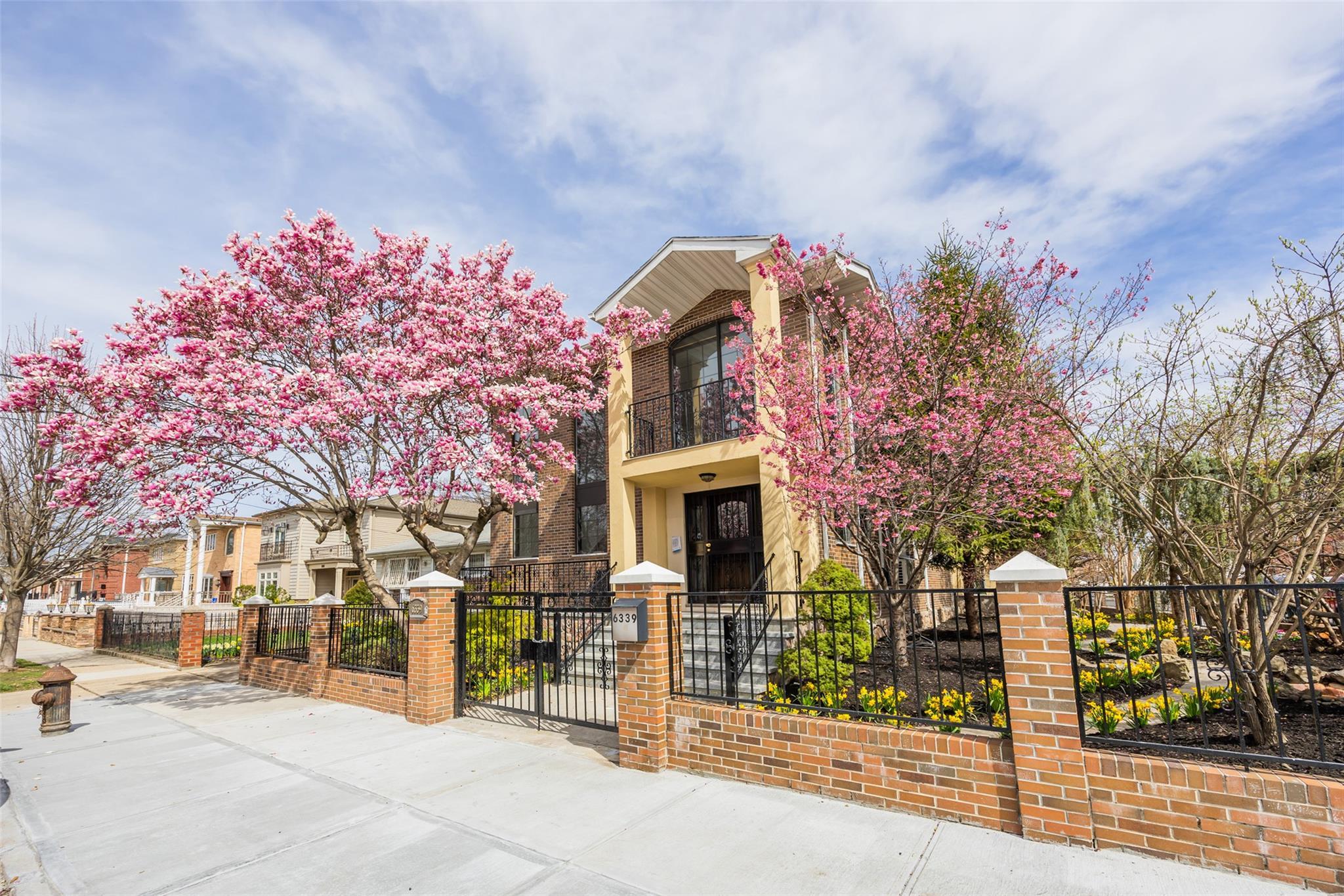 Single Family 136th  Queens, NY 11367, MLS-874335-31