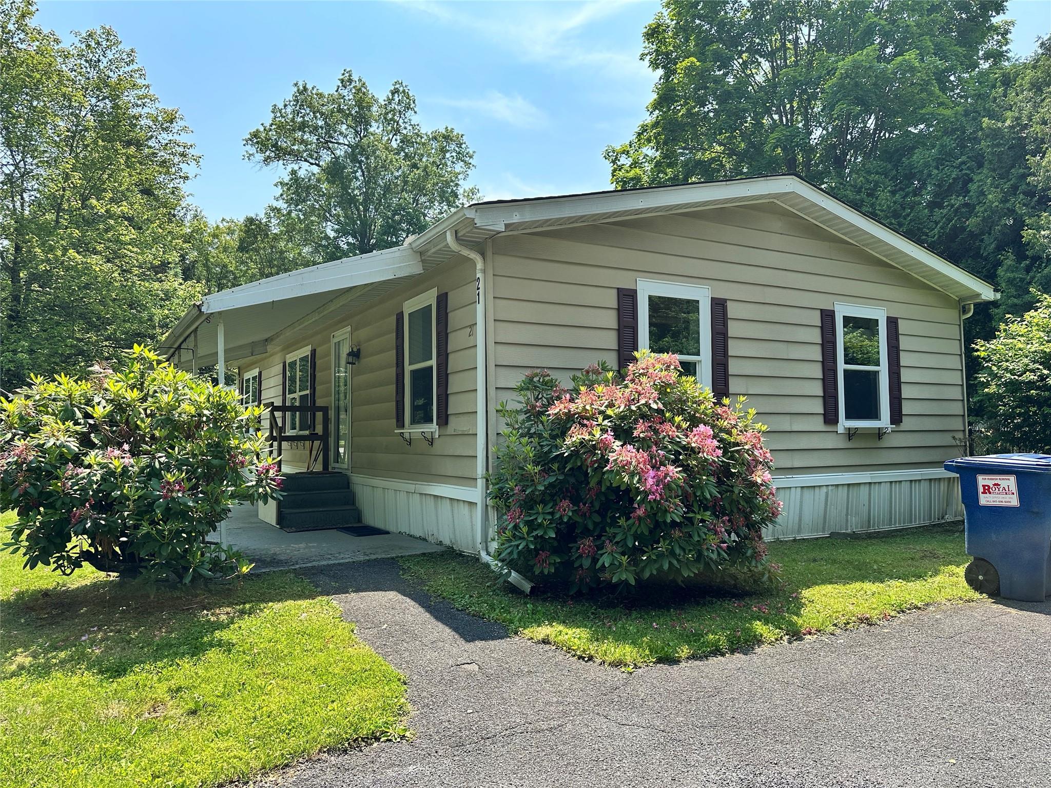 Single Family Maunaloa  Ulster County, NY 12561, MLS-874349-19