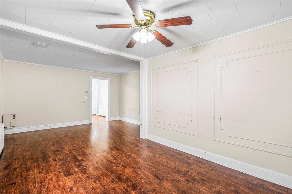 Single Family Grand  Queens, NY 11378, MLS-874353-9