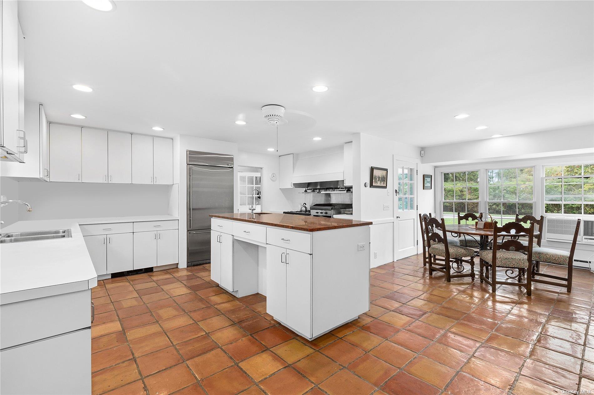 Single Family Bayfield  Suffolk County, NY 11978, MLS-874422-15