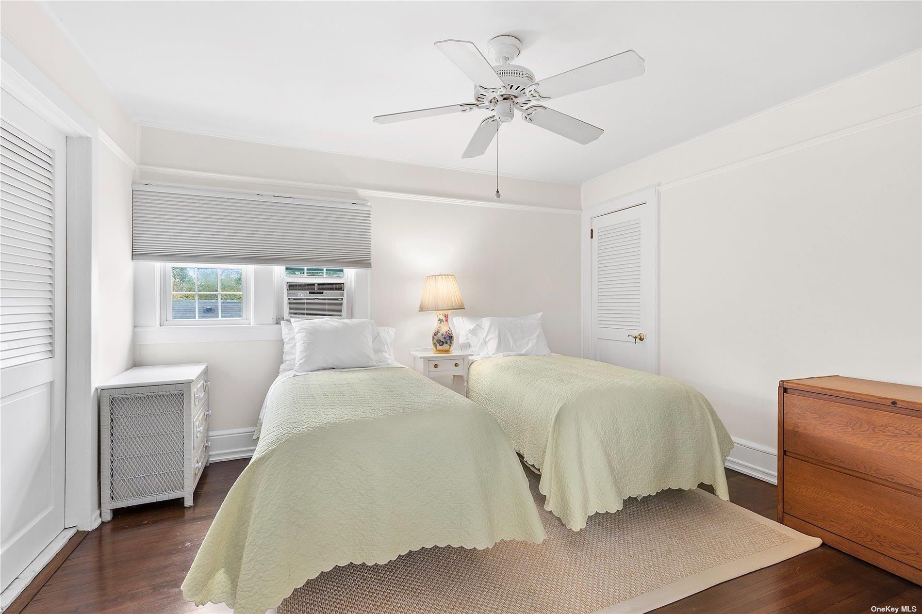 Single Family Bayfield  Suffolk County, NY 11978, MLS-874422-29