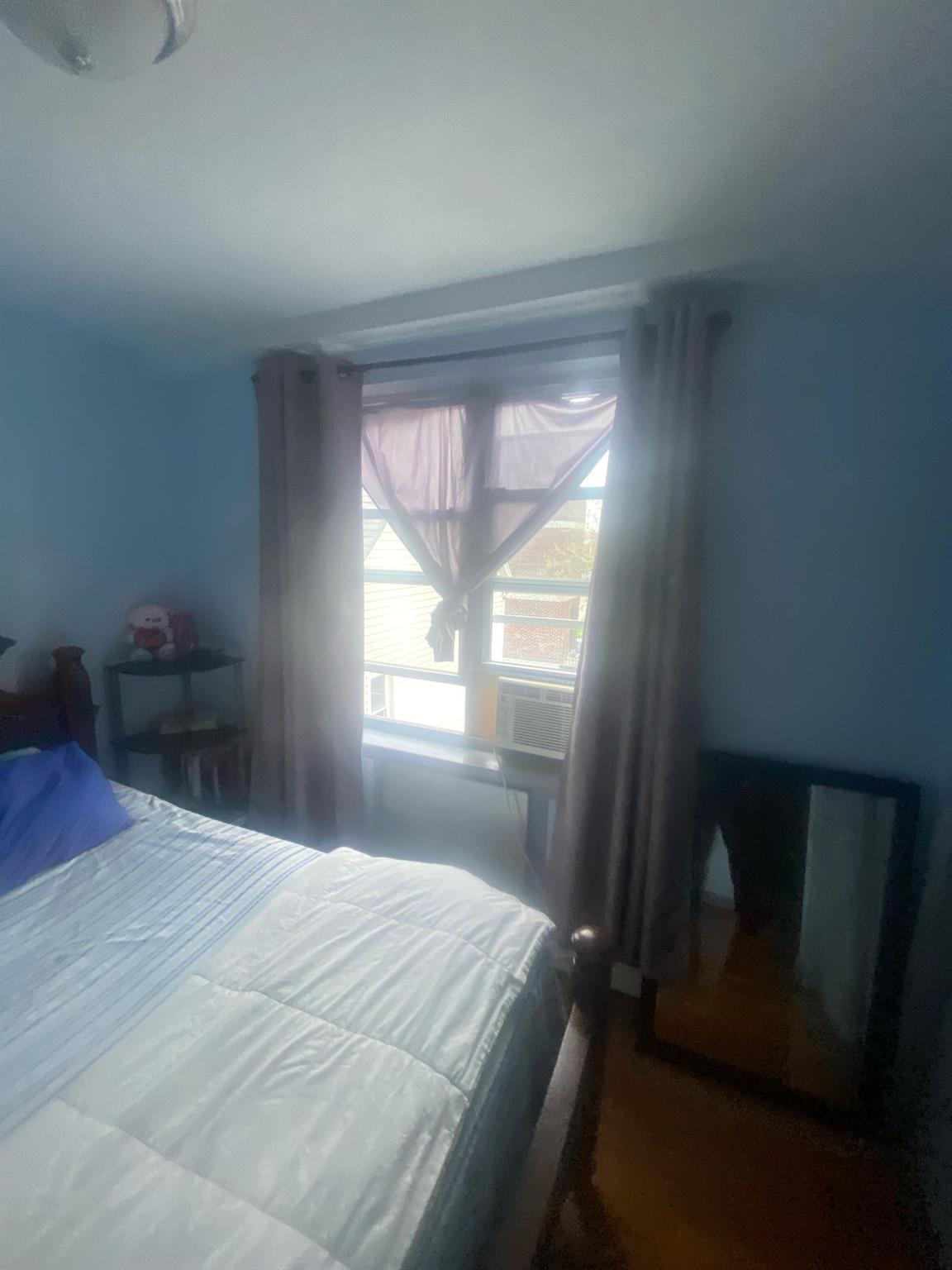 Single Family Rosedale  Bronx, NY 10460, MLS-874448-12