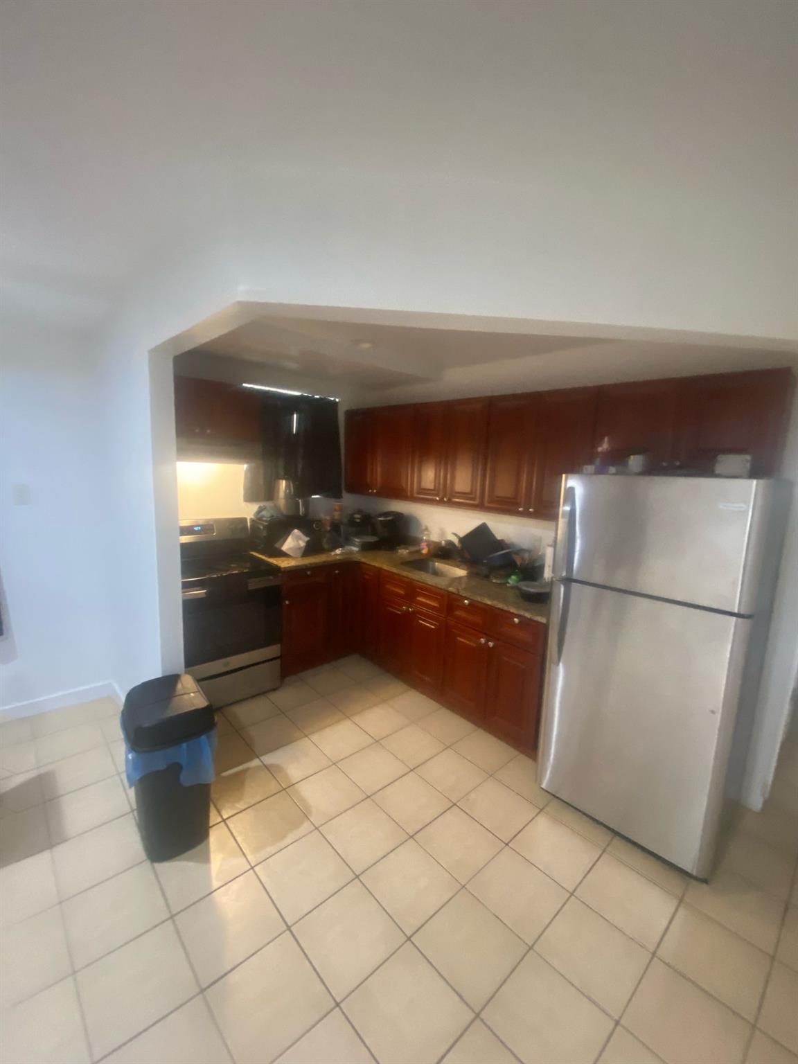 Single Family Rosedale  Bronx, NY 10460, MLS-874448-15