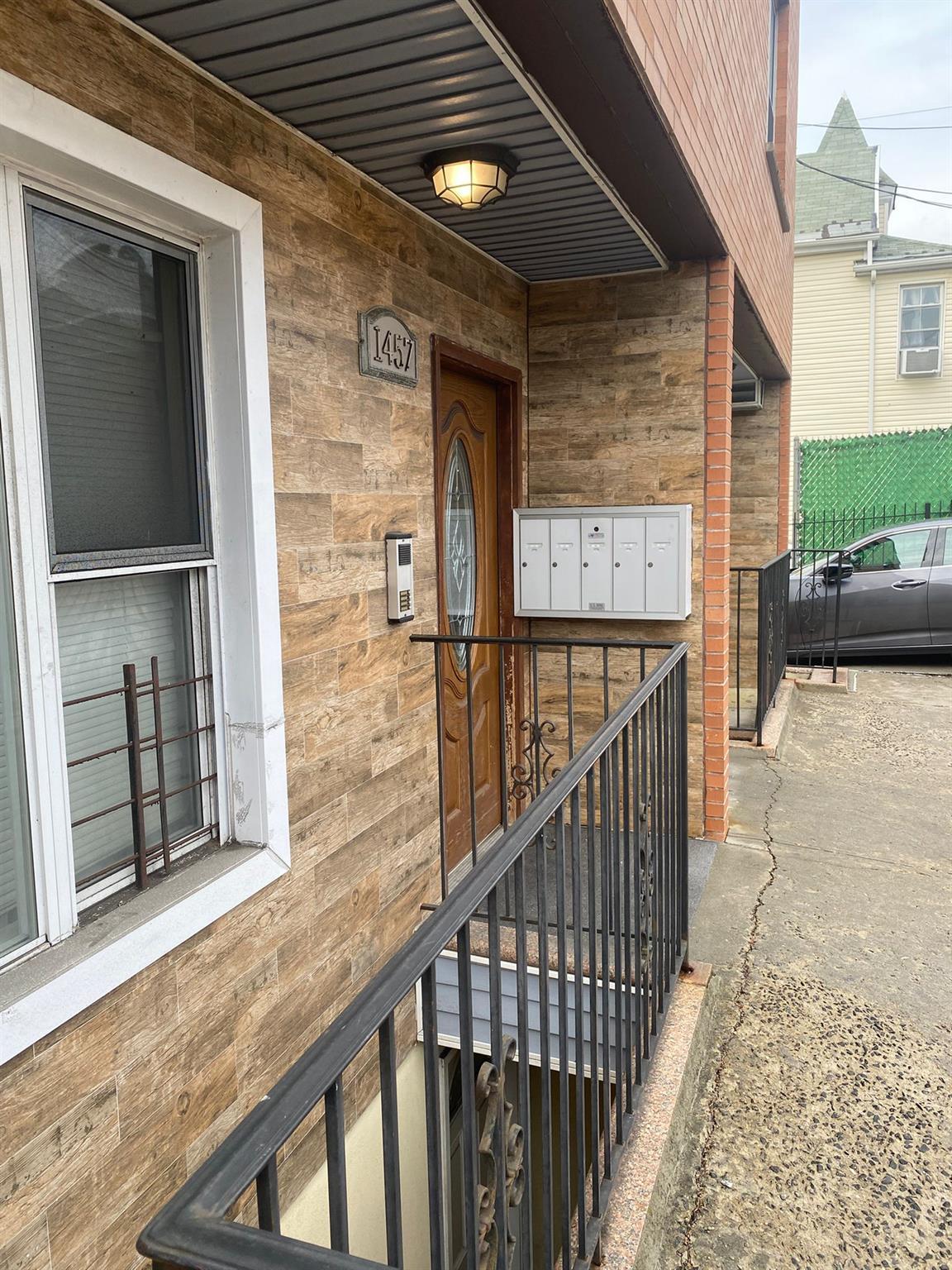 Single Family Rosedale  Bronx, NY 10460, MLS-874448-3