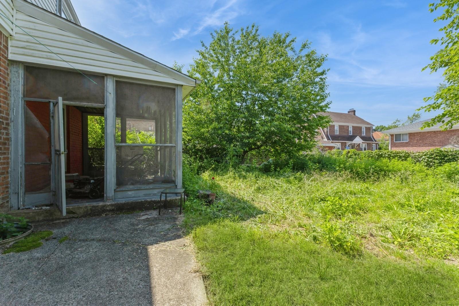 Single Family 13th Ave  Queens, NY 11357, MLS-874455-10