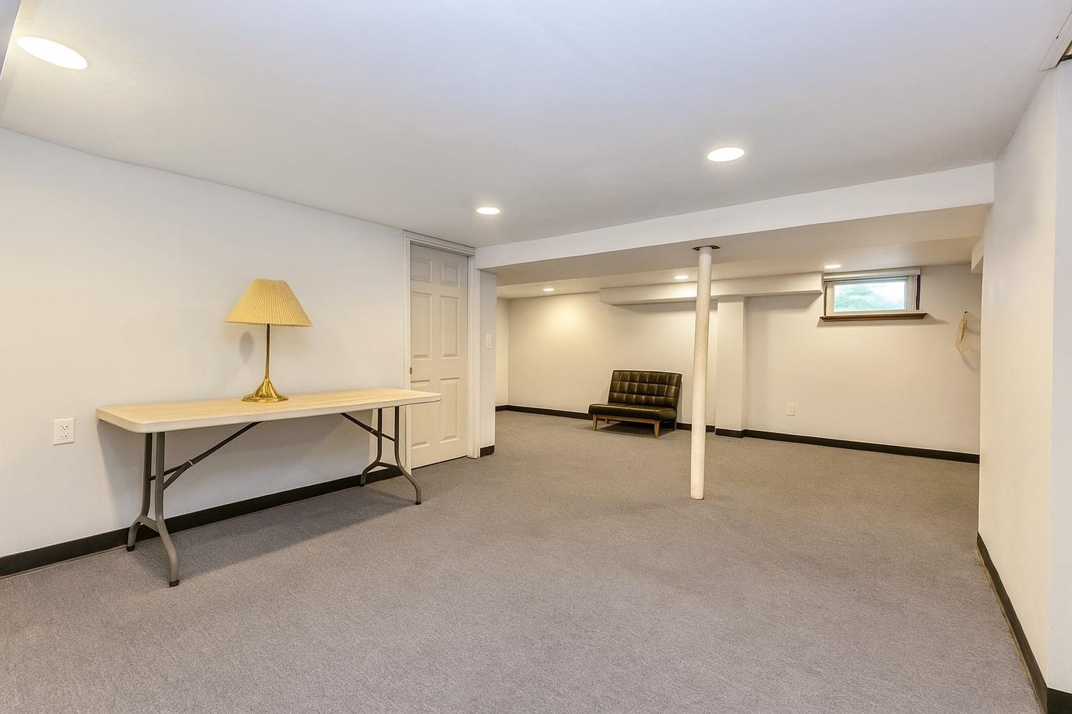 Single Family 13th Ave  Queens, NY 11357, MLS-874455-31