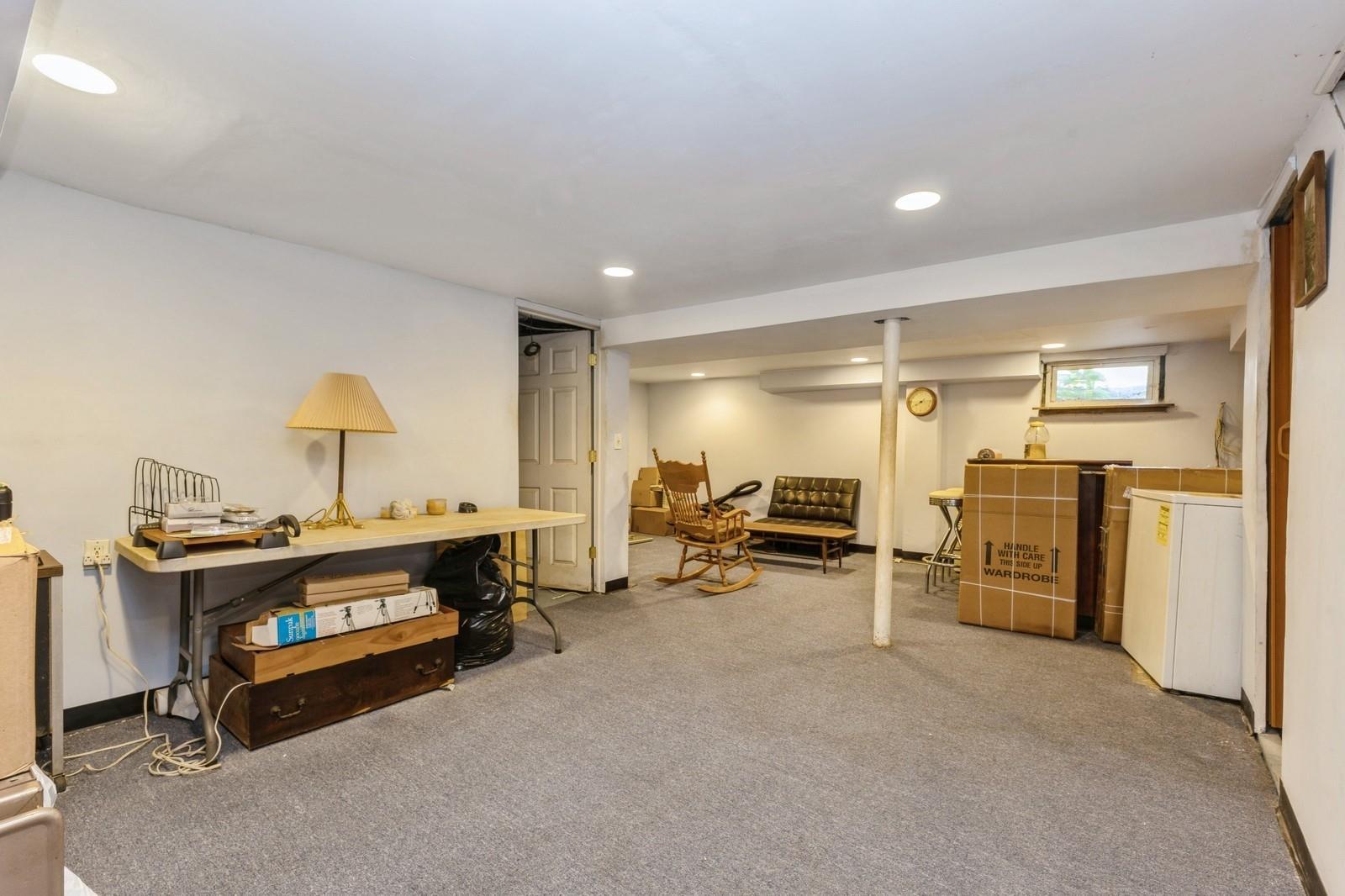 Single Family 13th Ave  Queens, NY 11357, MLS-874455-32