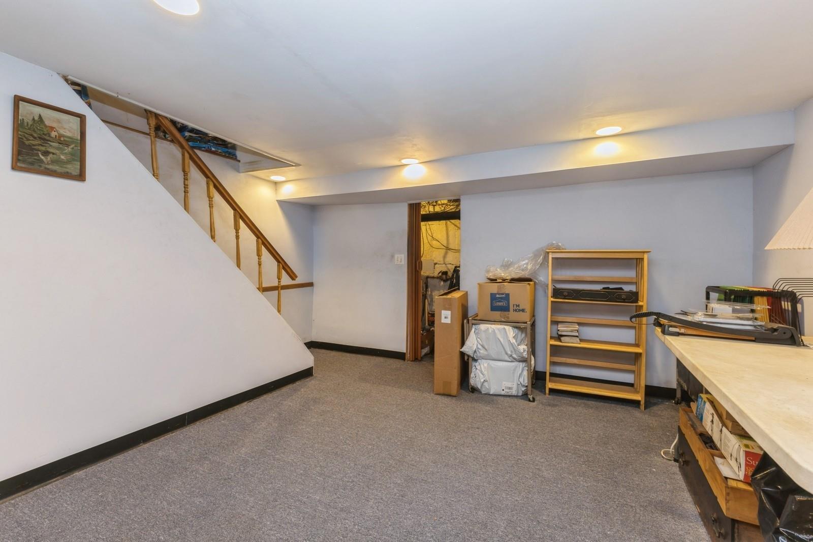 Single Family 13th Ave  Queens, NY 11357, MLS-874455-36