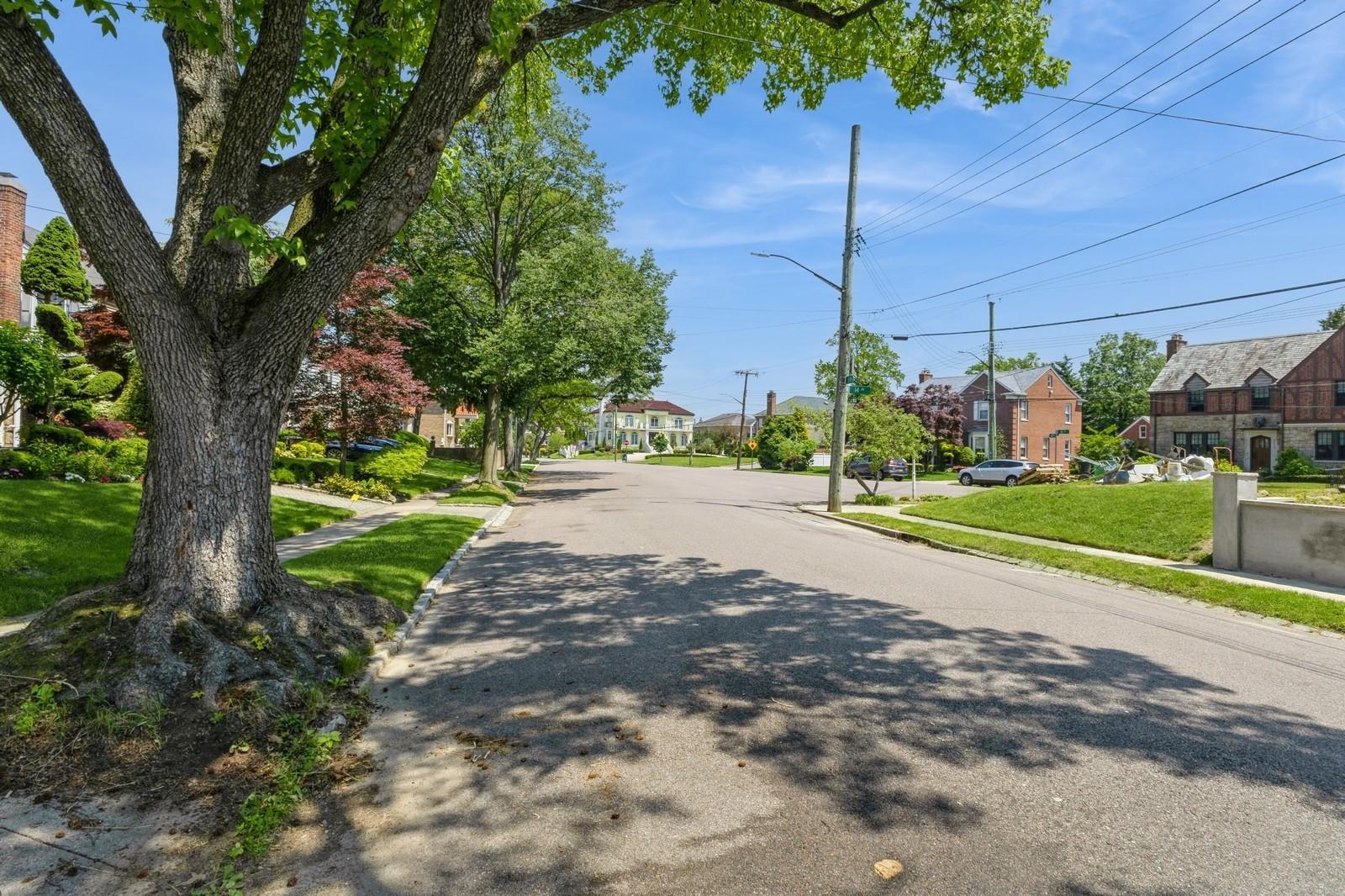 Single Family 13th Ave  Queens, NY 11357, MLS-874455-39