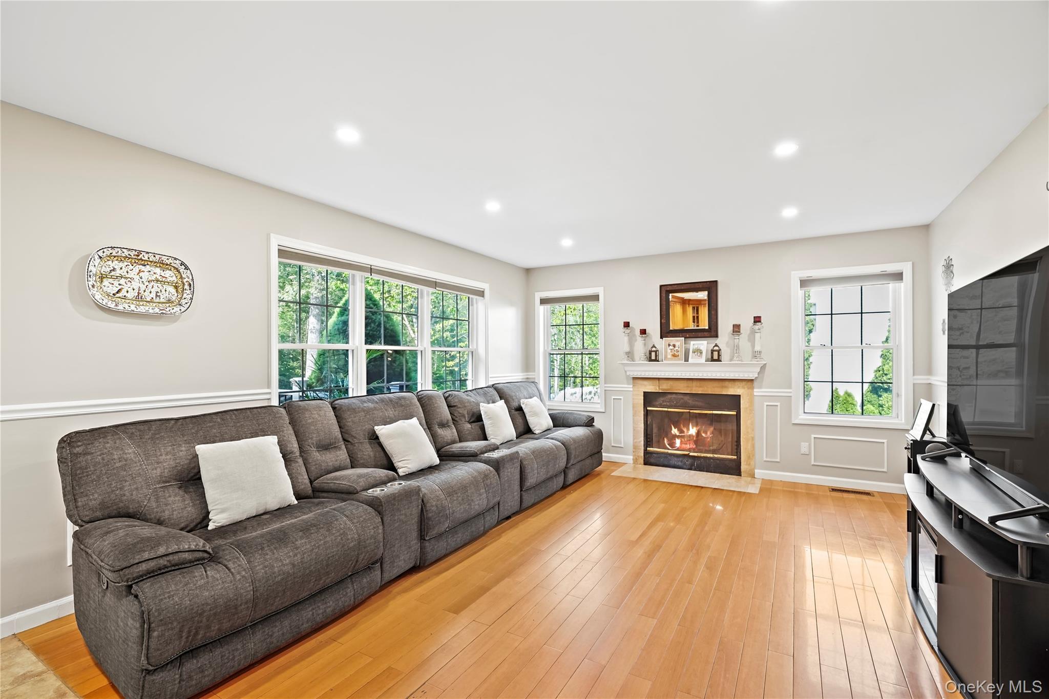 Single Family Marcy  Westchester County, NY 10547, MLS-874475-10