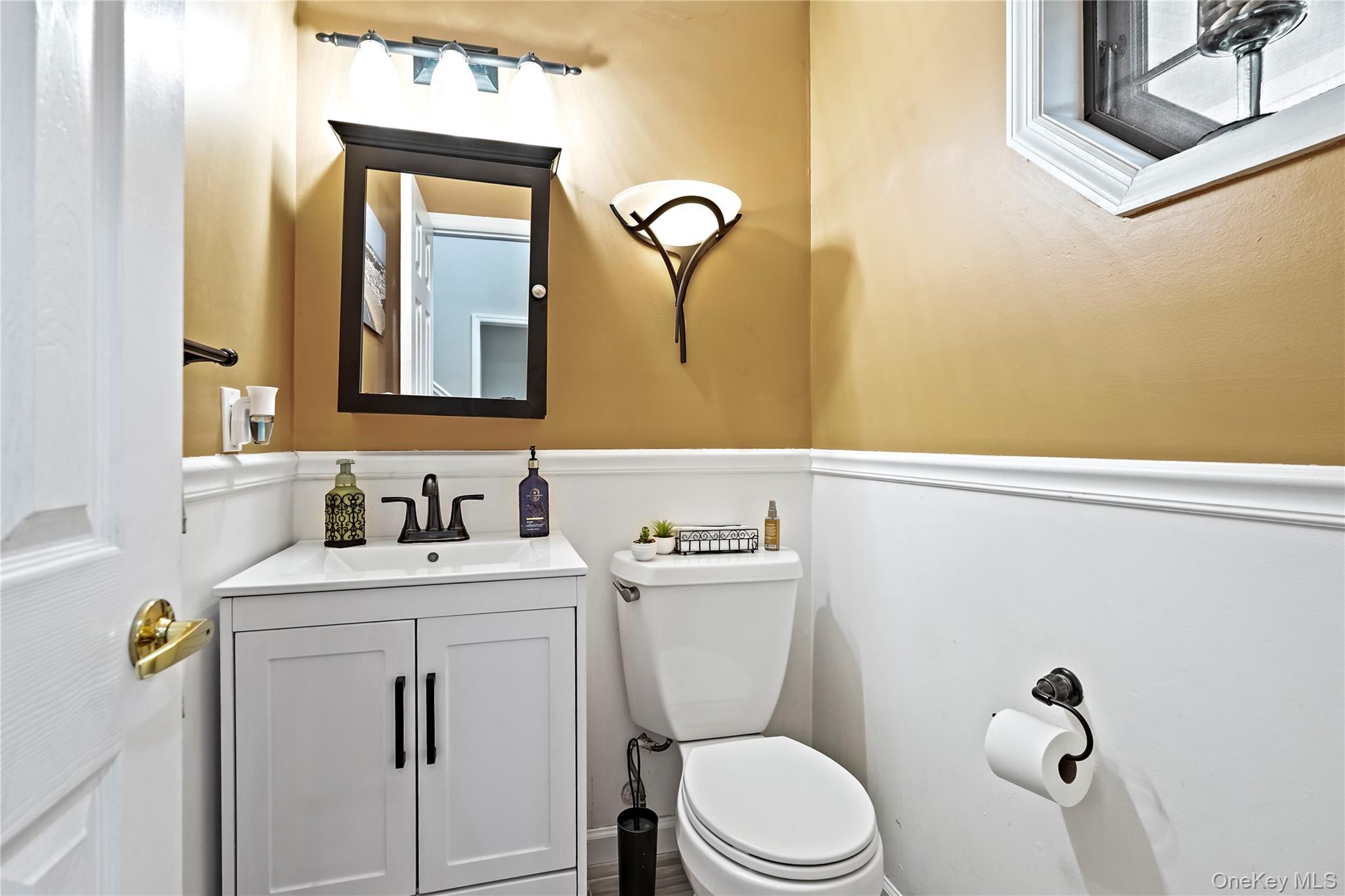 Single Family Marcy  Westchester County, NY 10547, MLS-874475-17