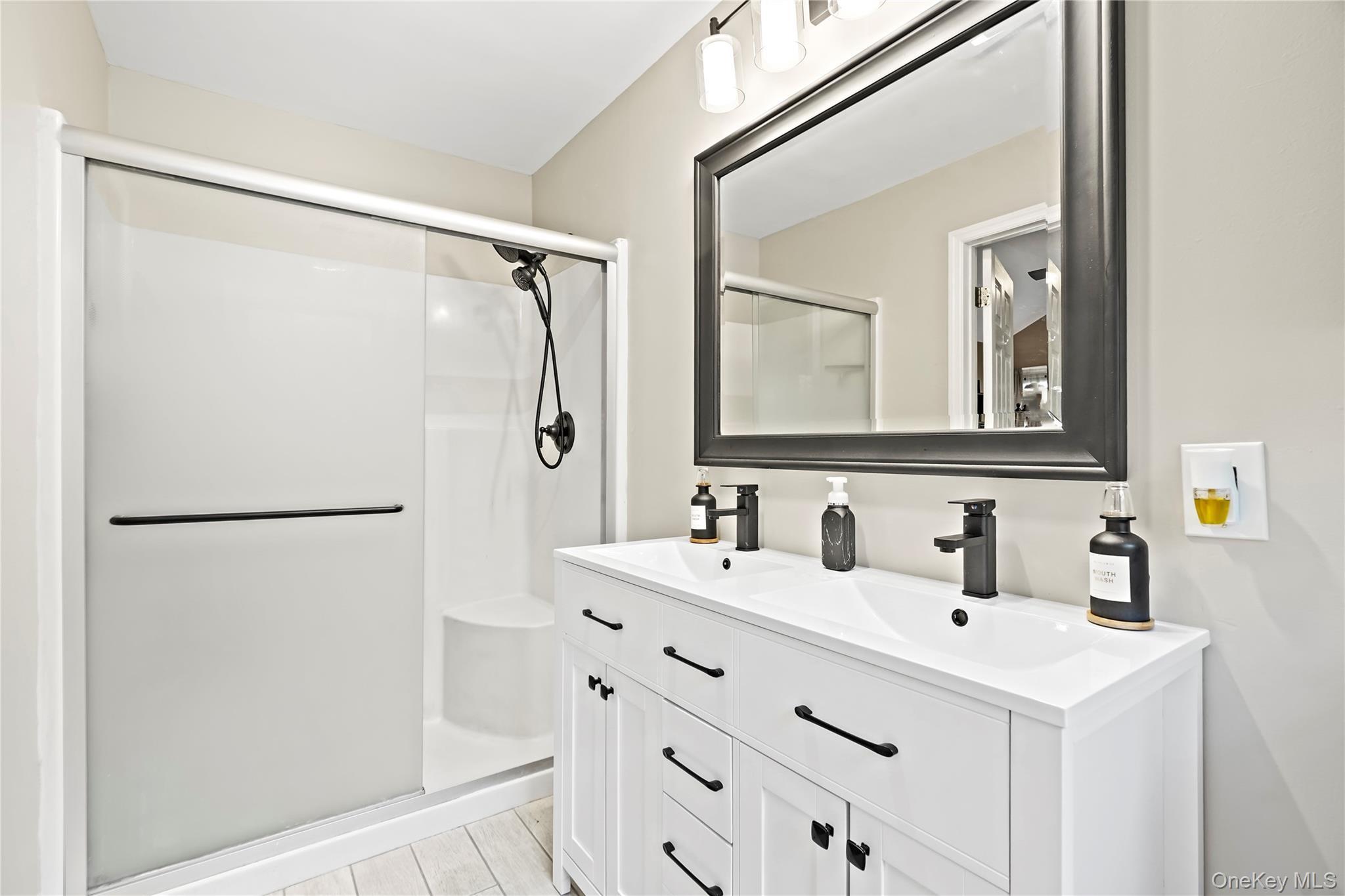 Single Family Marcy  Westchester County, NY 10547, MLS-874475-25