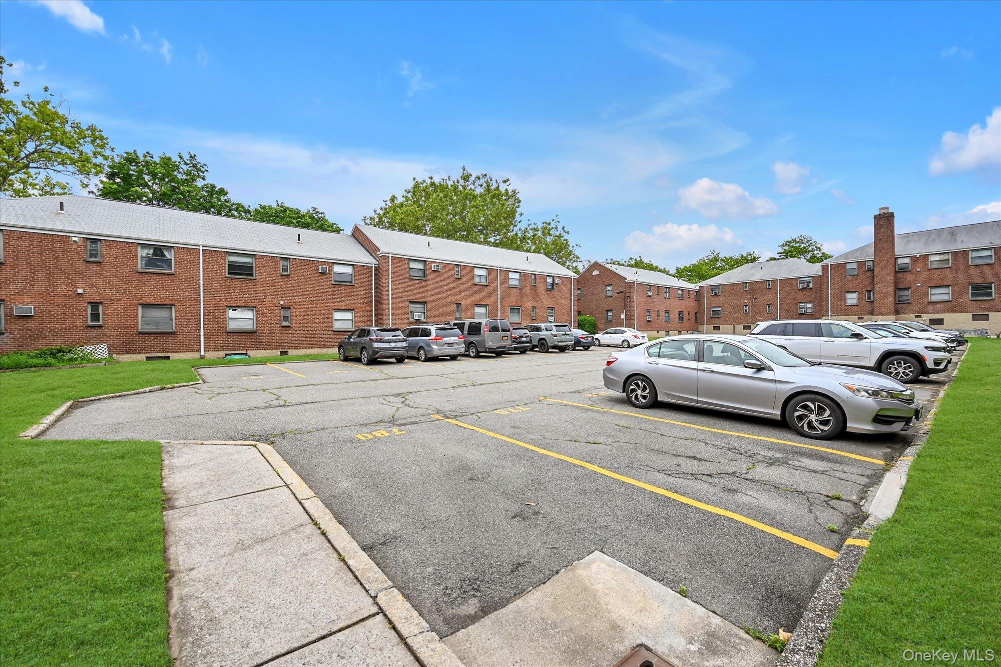 Coop 160th  Queens, NY 11357, MLS-874503-15