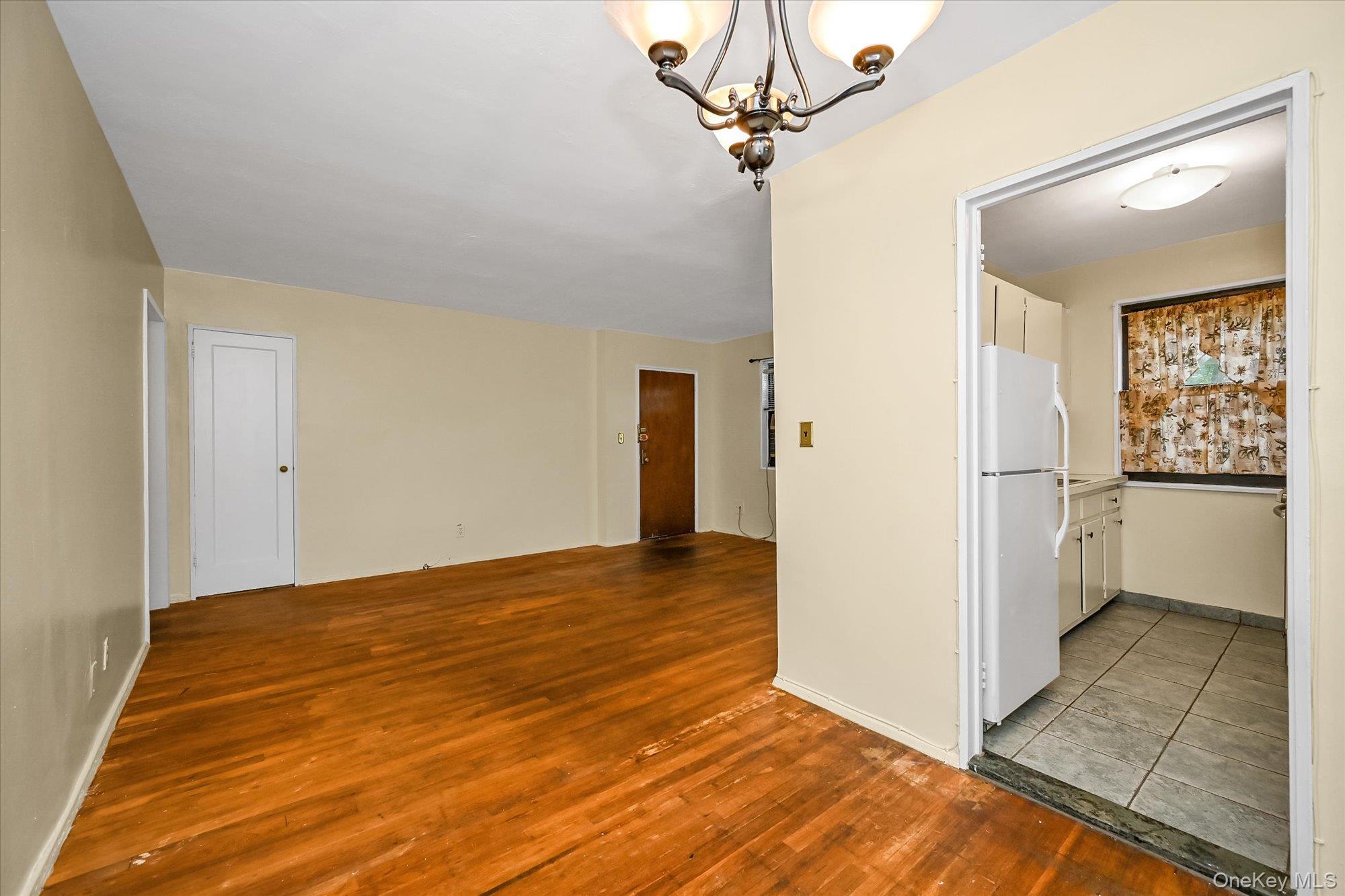 Coop 160th  Queens, NY 11357, MLS-874503-5