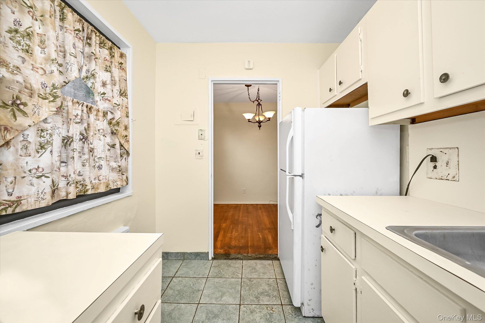 Coop 160th  Queens, NY 11357, MLS-874503-7