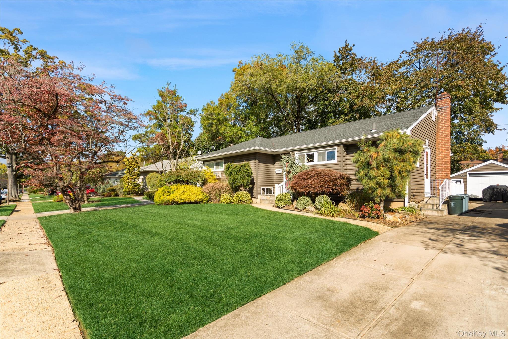 Single Family Cedar Nassau County, NY 11554, MLS-874504-3