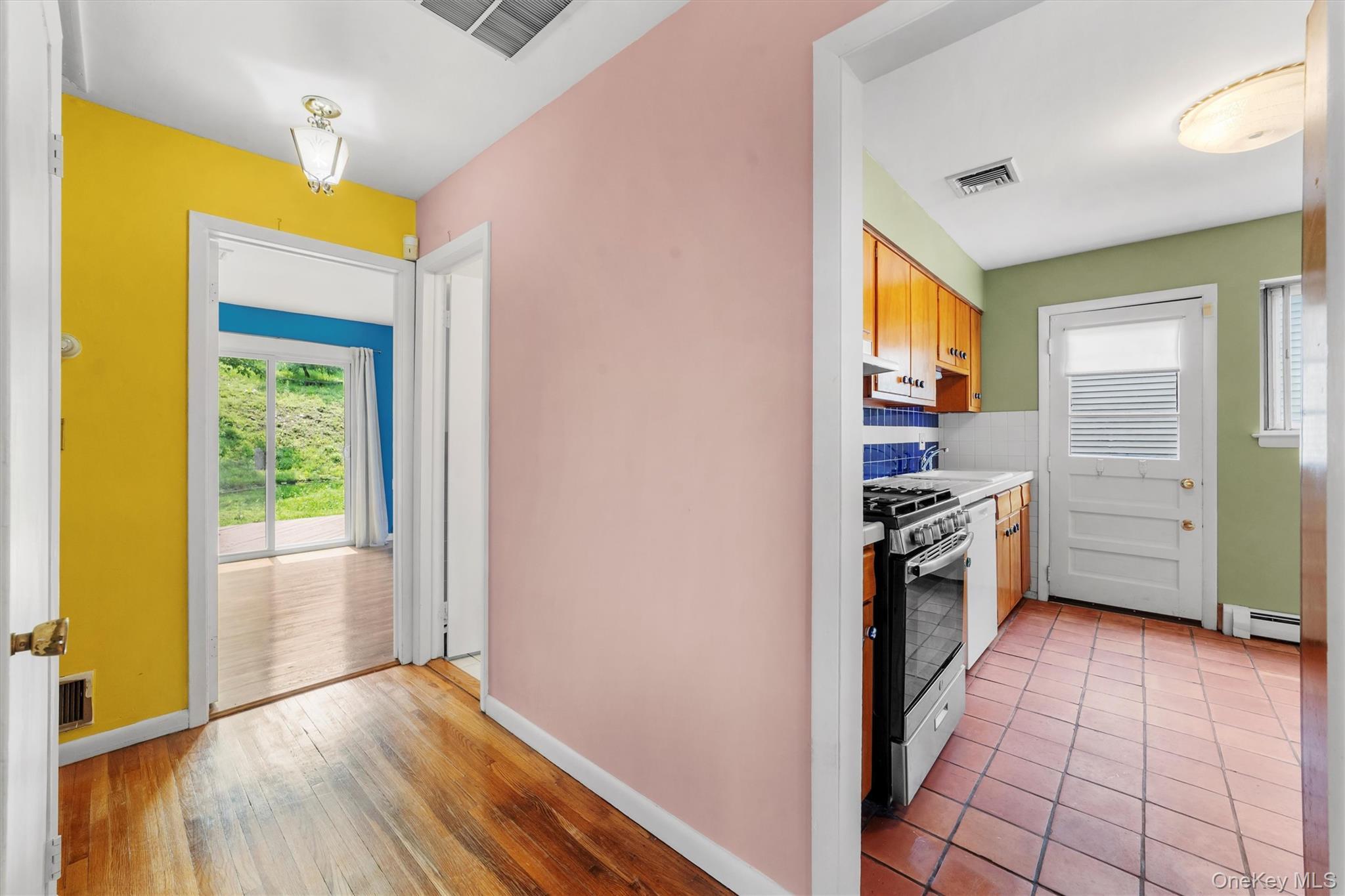 Single Family Maple  Westchester County, NY 10520, MLS-874505-13