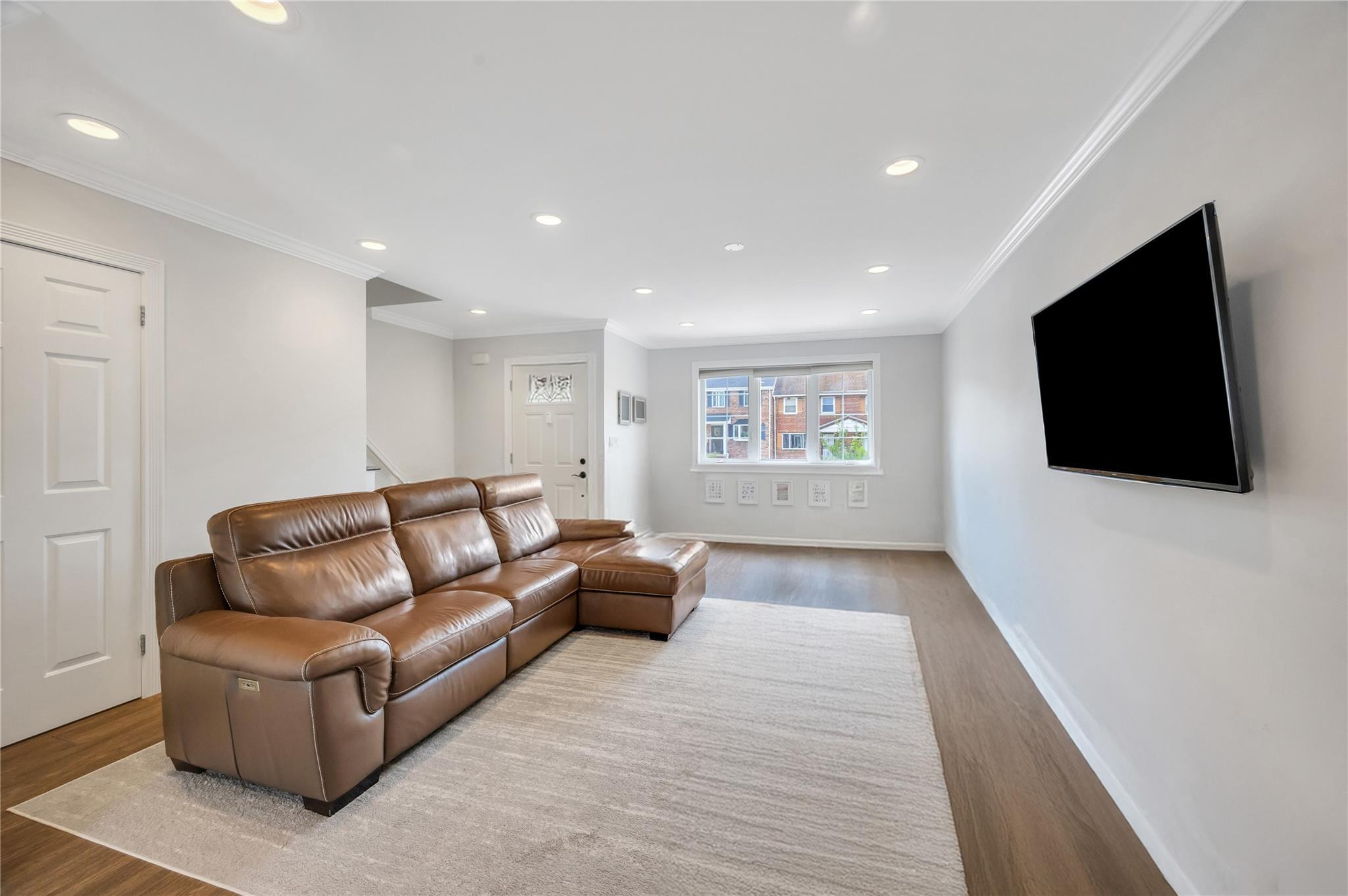 Single Family 66th  Queens, NY 11362, MLS-874507-10