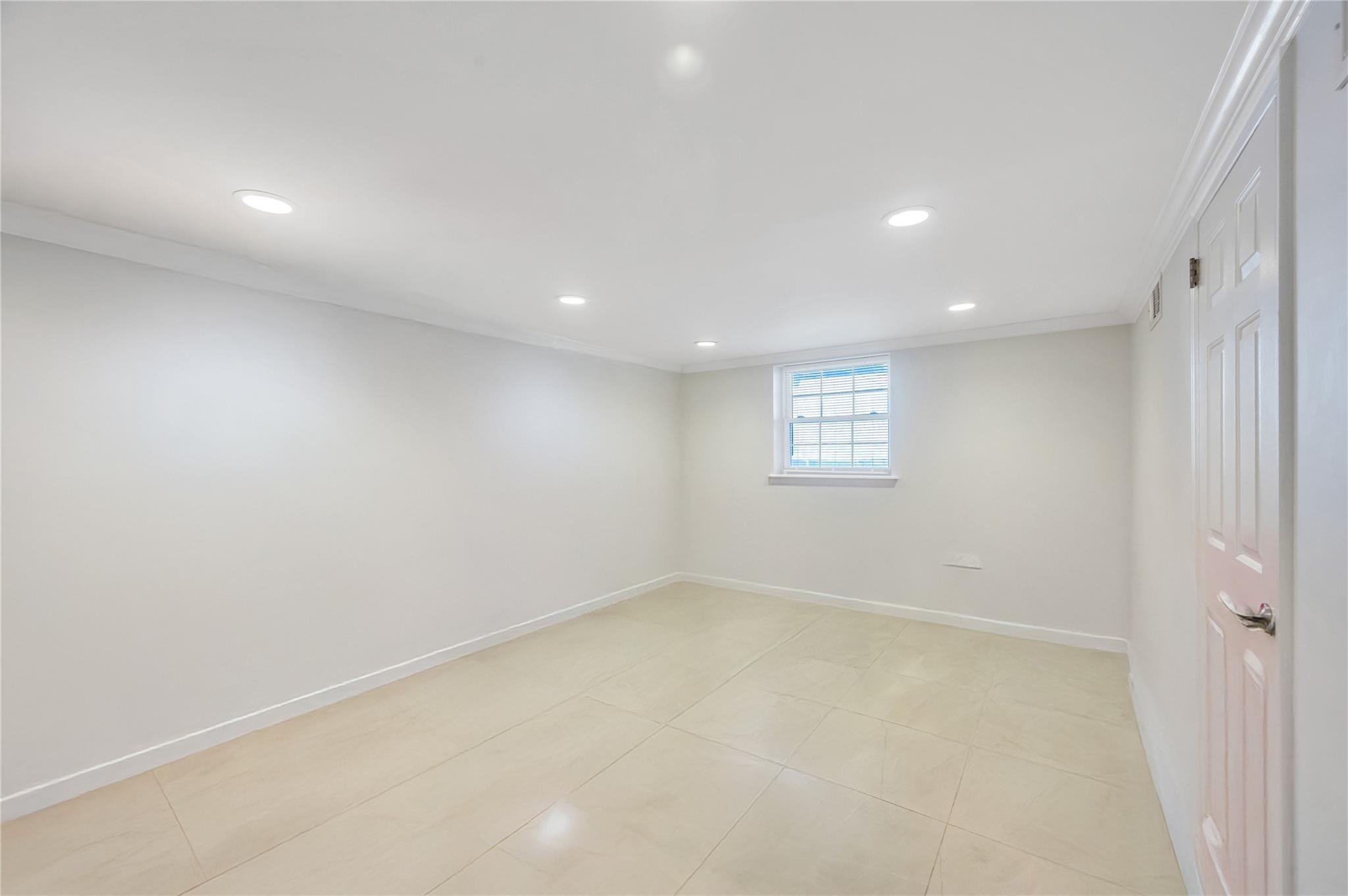 Single Family 66th  Queens, NY 11362, MLS-874507-24