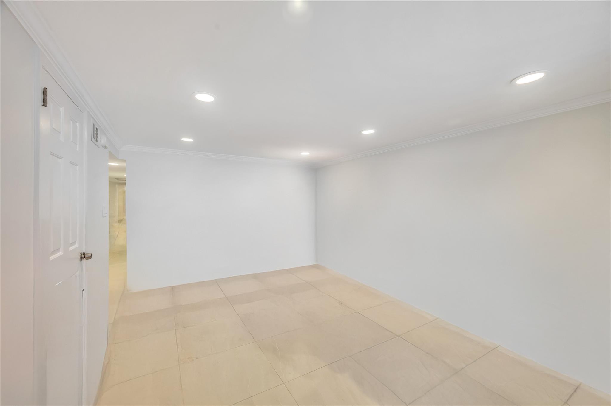 Single Family 66th  Queens, NY 11362, MLS-874507-25