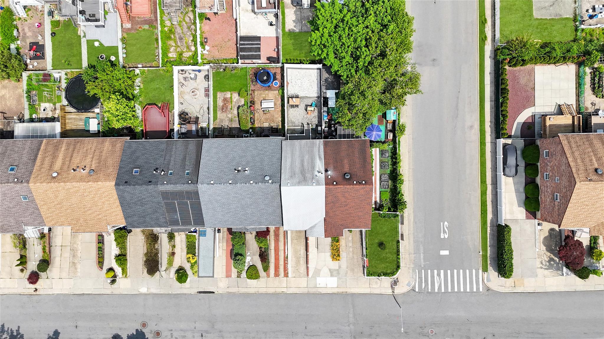 Single Family 66th  Queens, NY 11362, MLS-874507-30