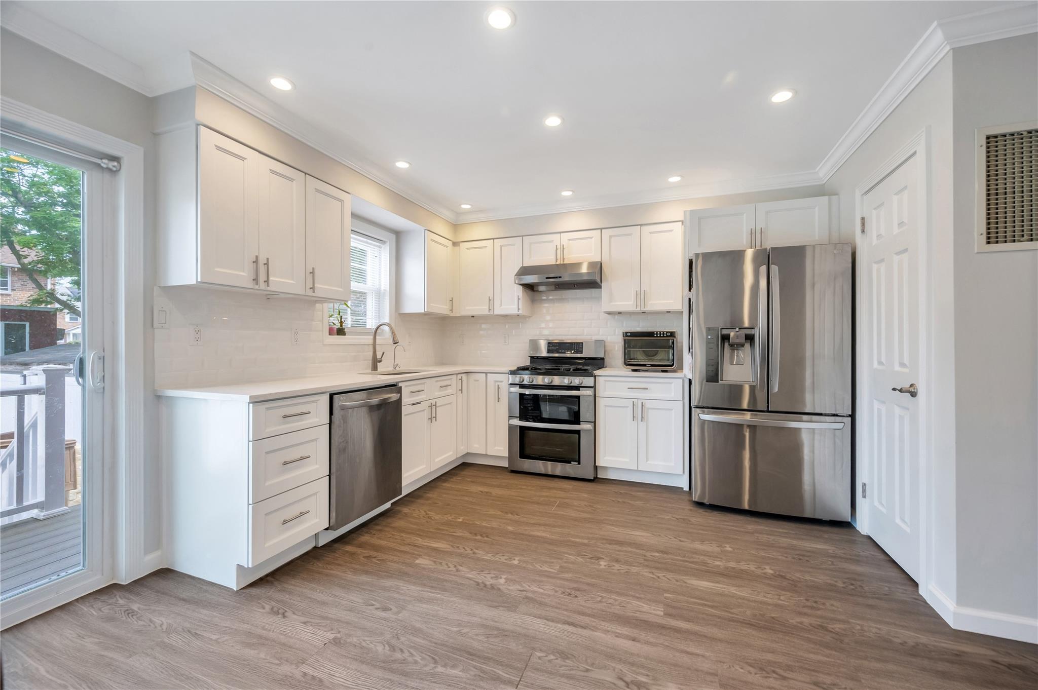 Single Family 66th  Queens, NY 11362, MLS-874507-6