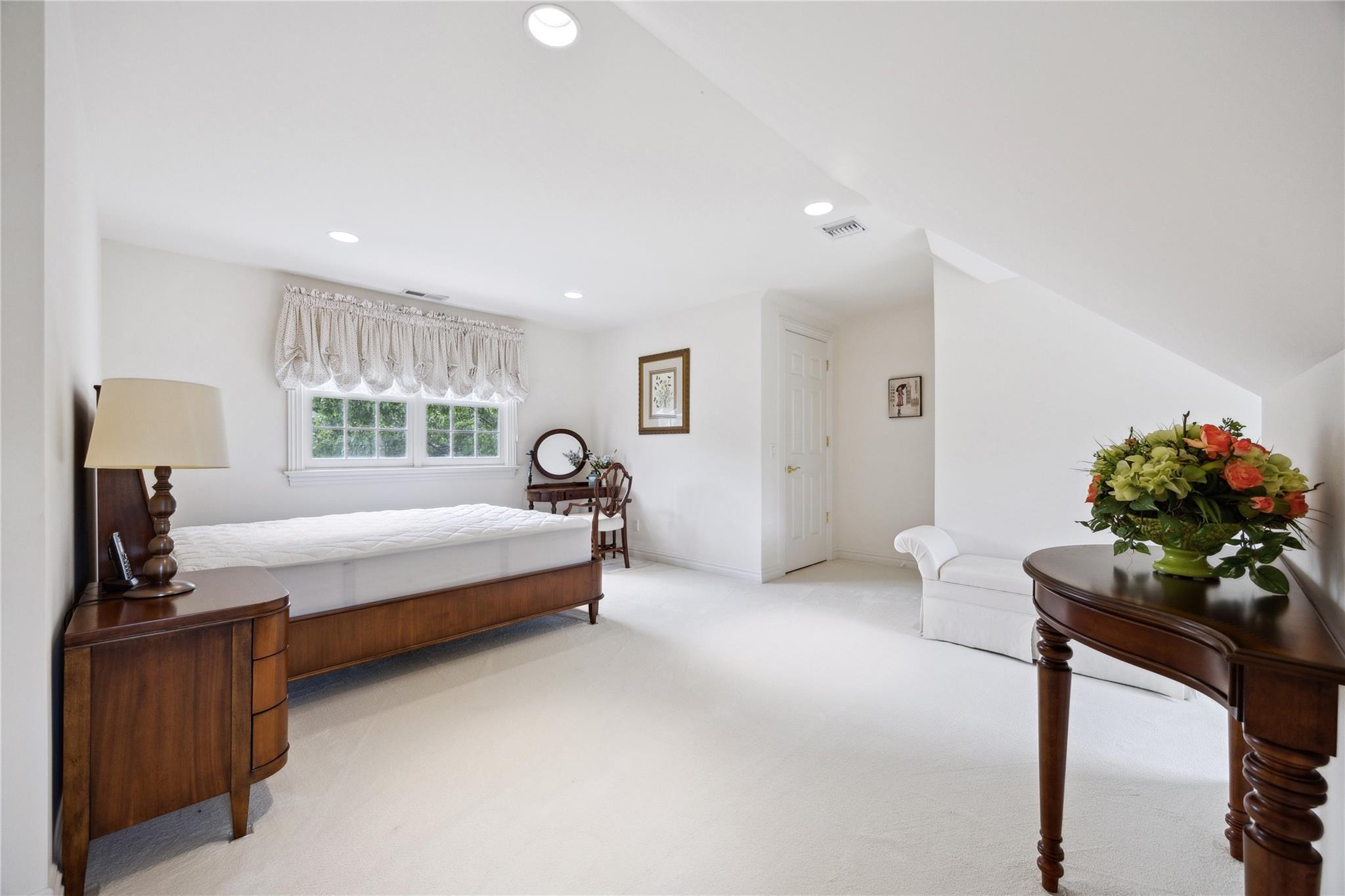Single Family Stone Hill  Nassau County, NY 11030, MLS-874551-23