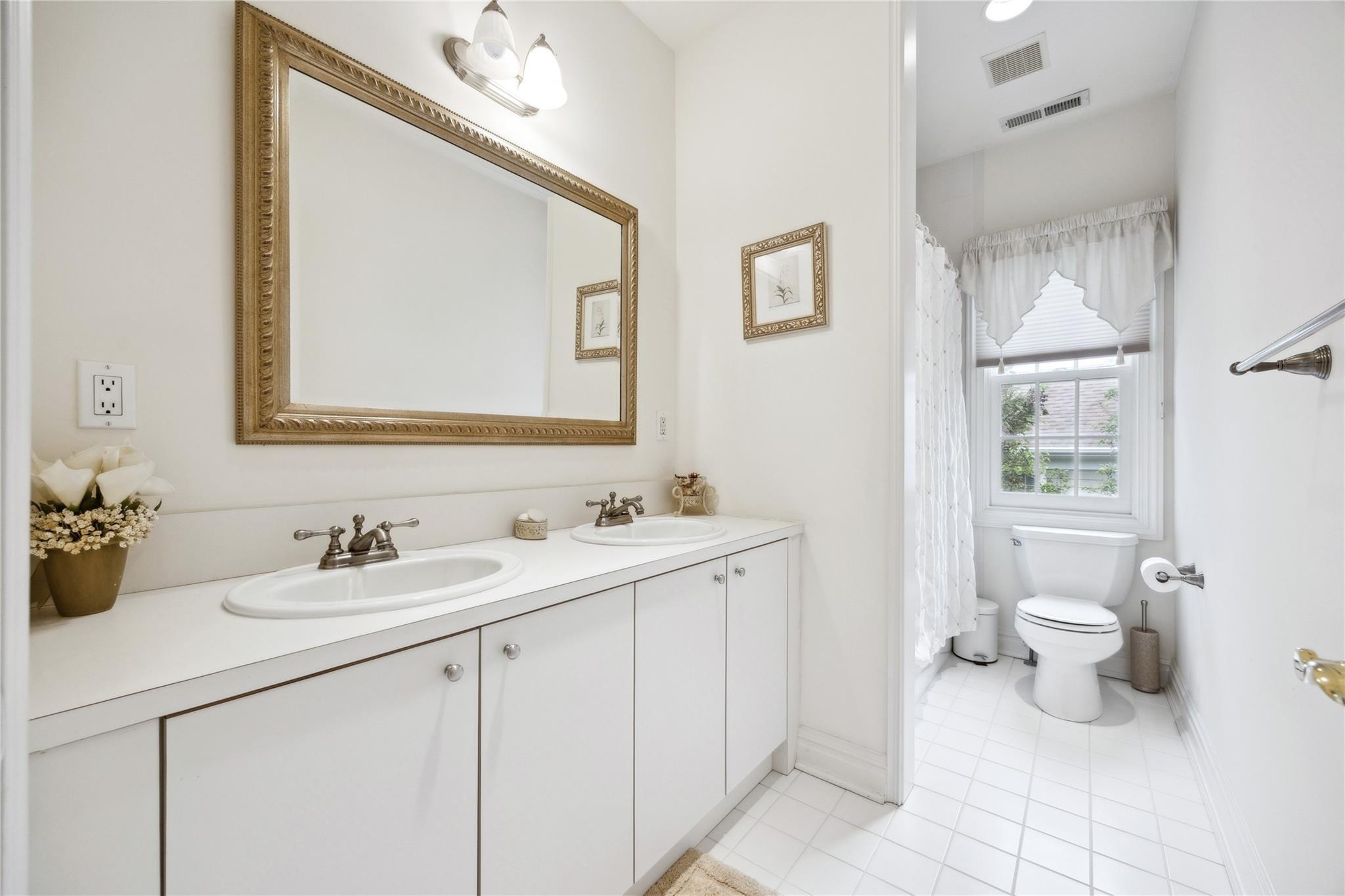 Single Family Stone Hill  Nassau County, NY 11030, MLS-874551-26