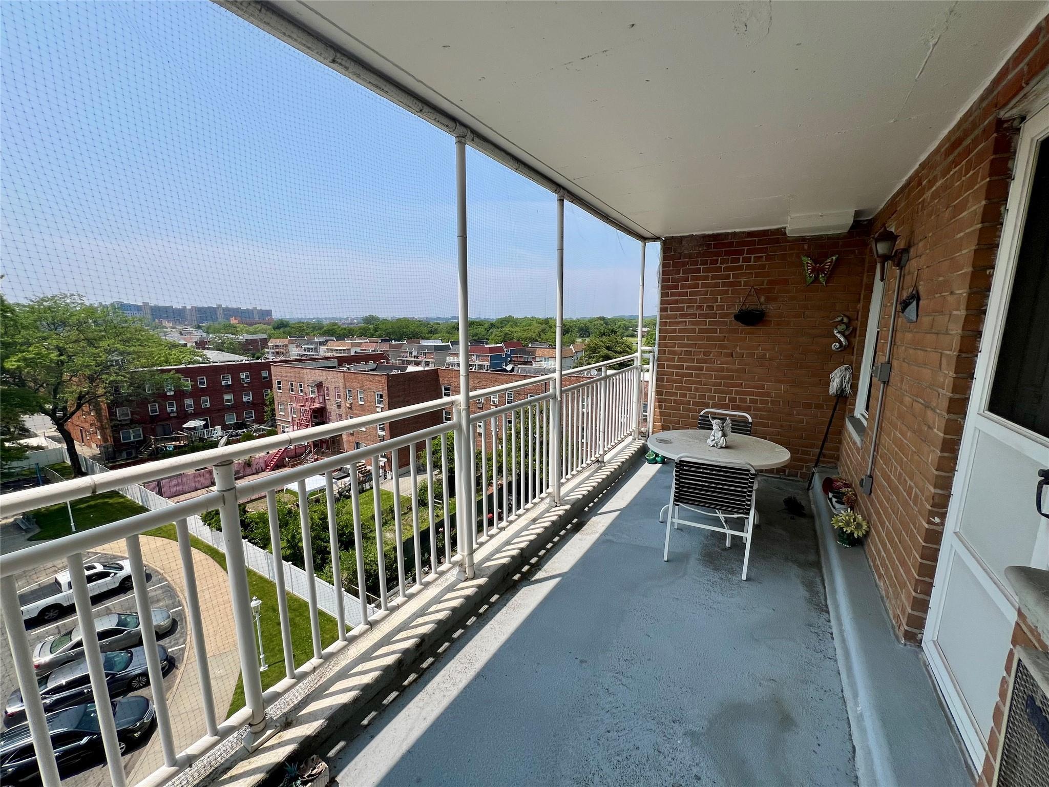 Condo in New York - 151  Queens, NY 11414
