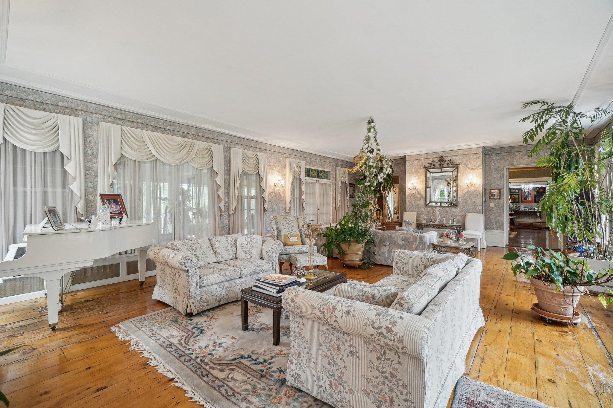 Single Family Kenilworth  Westchester County, NY 10580, MLS-874563-10