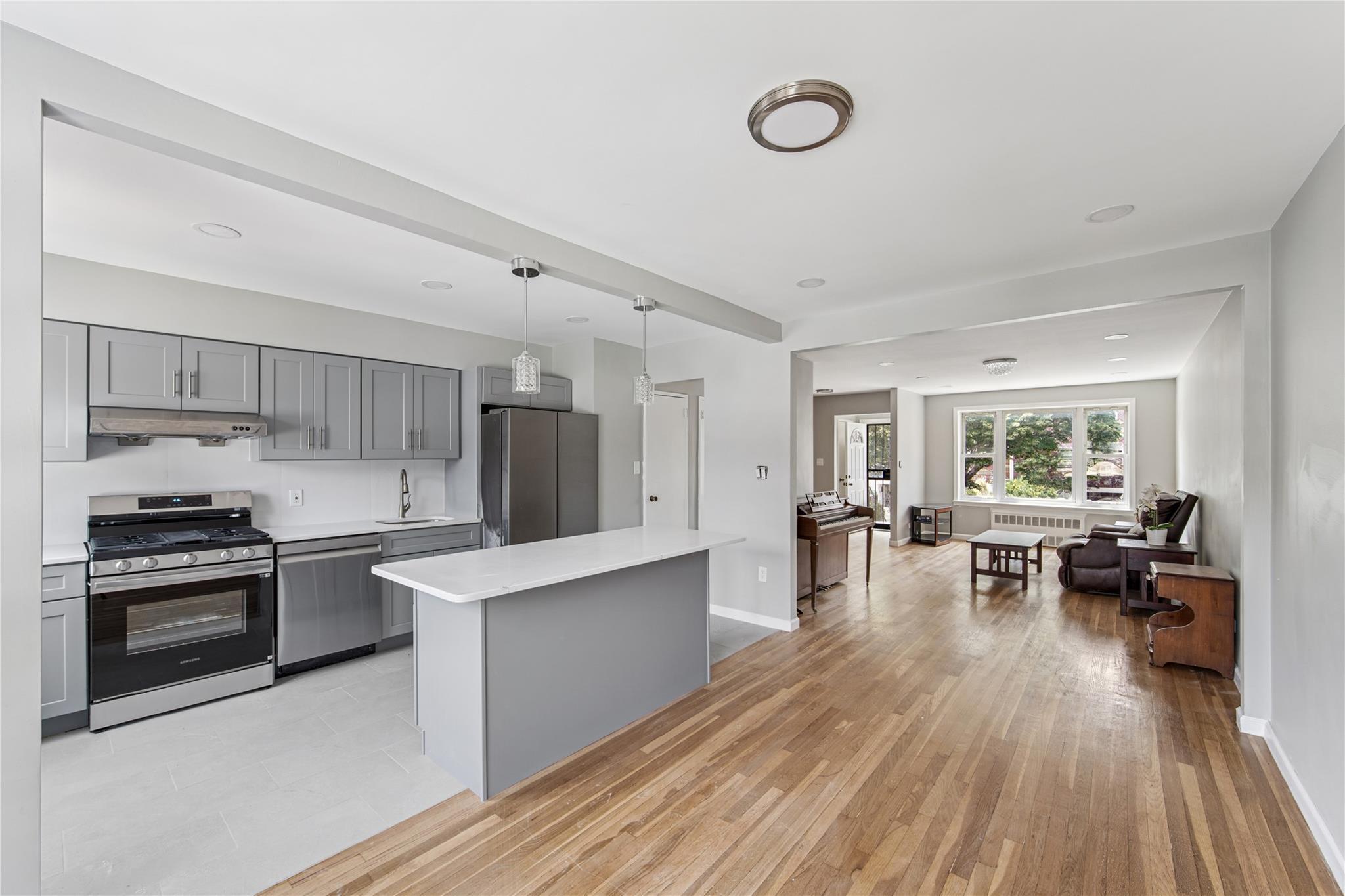 Single Family 64th  Queens, NY 11377, MLS-874567-2