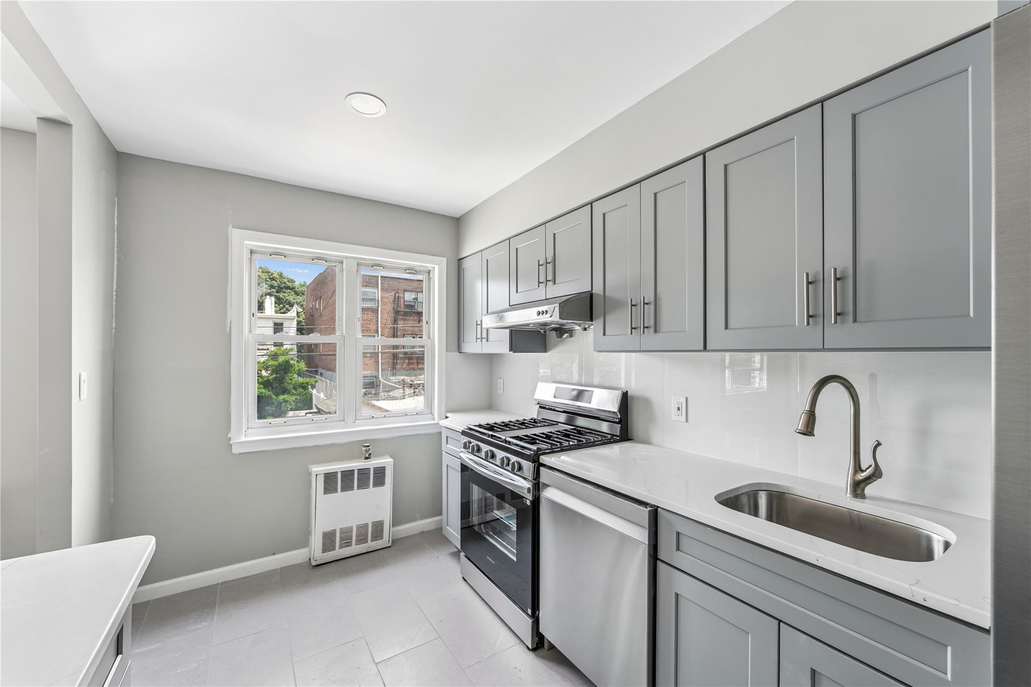 Single Family 64th  Queens, NY 11377, MLS-874567-6