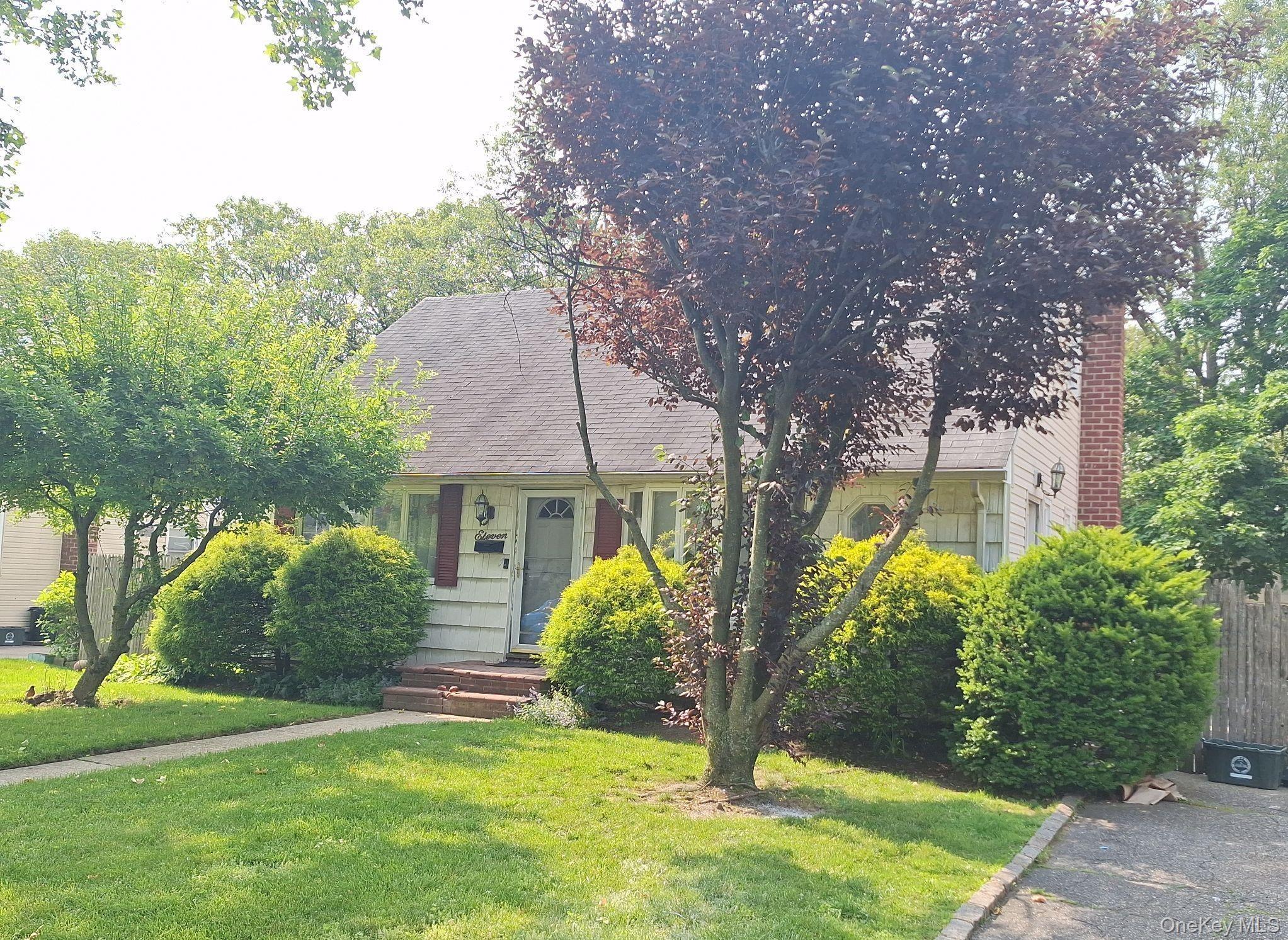 Single Family Parkwood Nassau County, NY 11590, MLS-874578-2