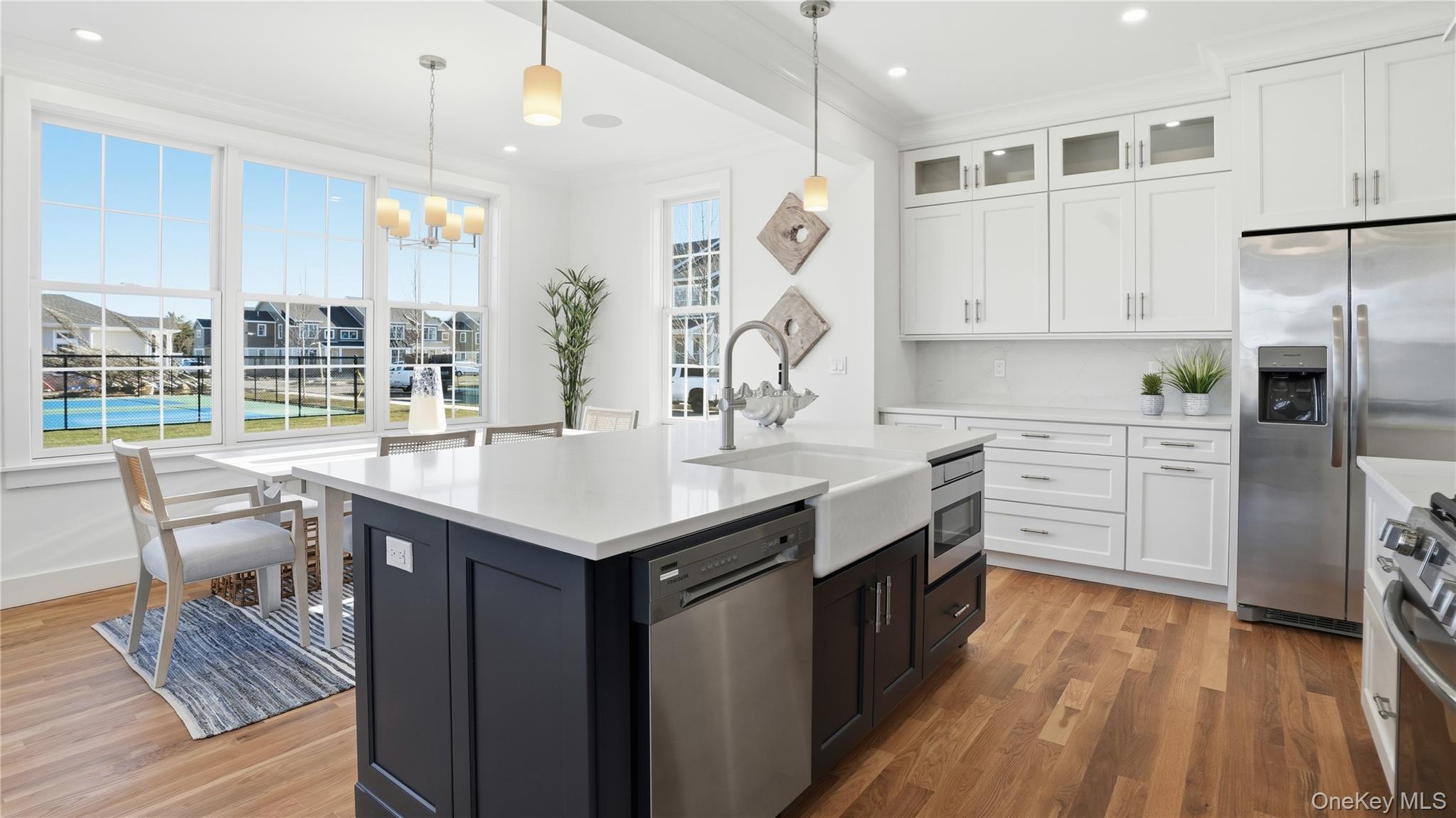 Condo Rogers  Suffolk County, NY 11978, MLS-874591-13