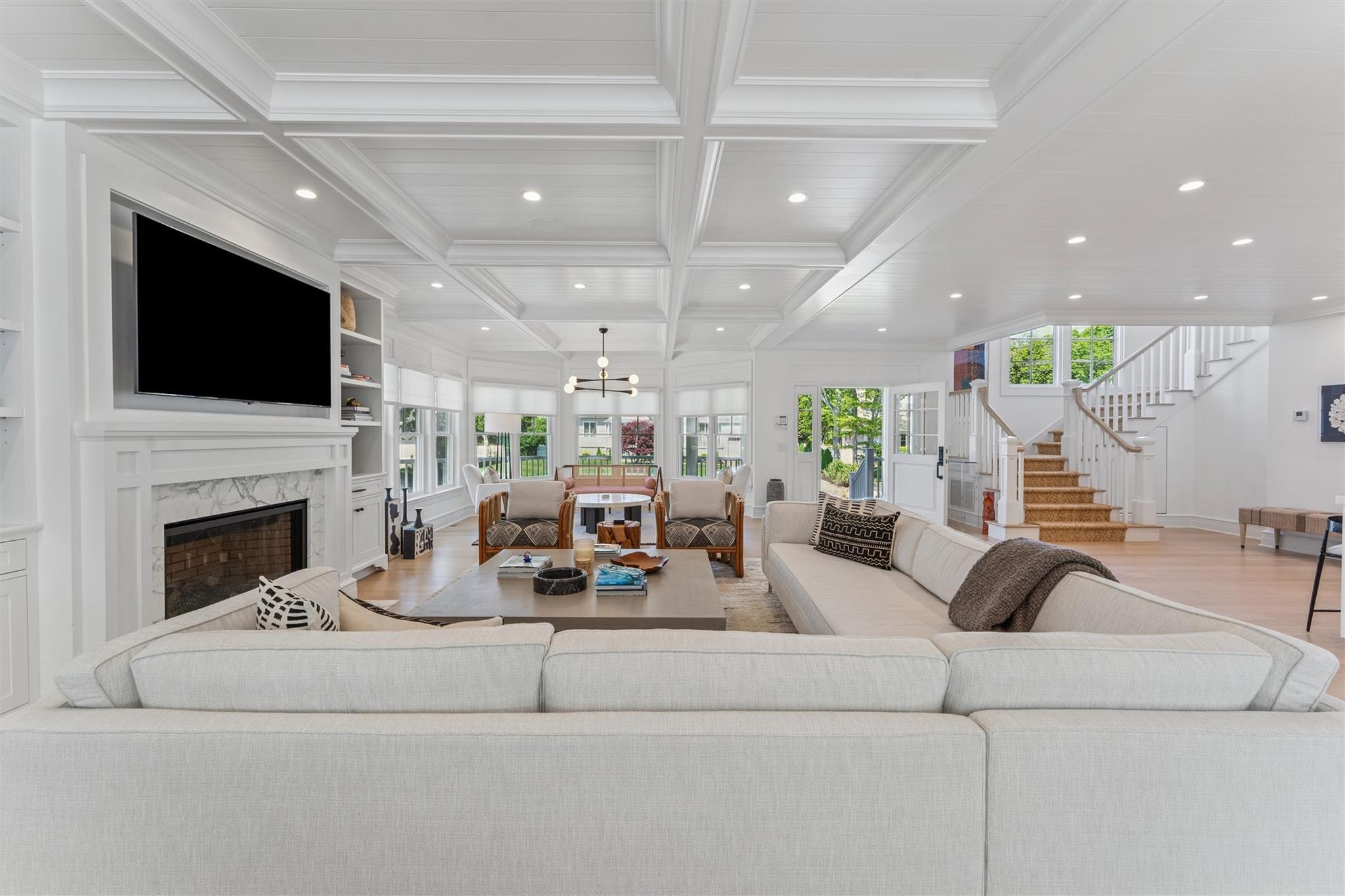 Single Family Landing  Suffolk County, NY 11942, MLS-874610-4
