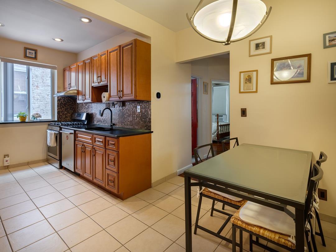 Single Family 21st  Queens, NY 11105, MLS-874611-2