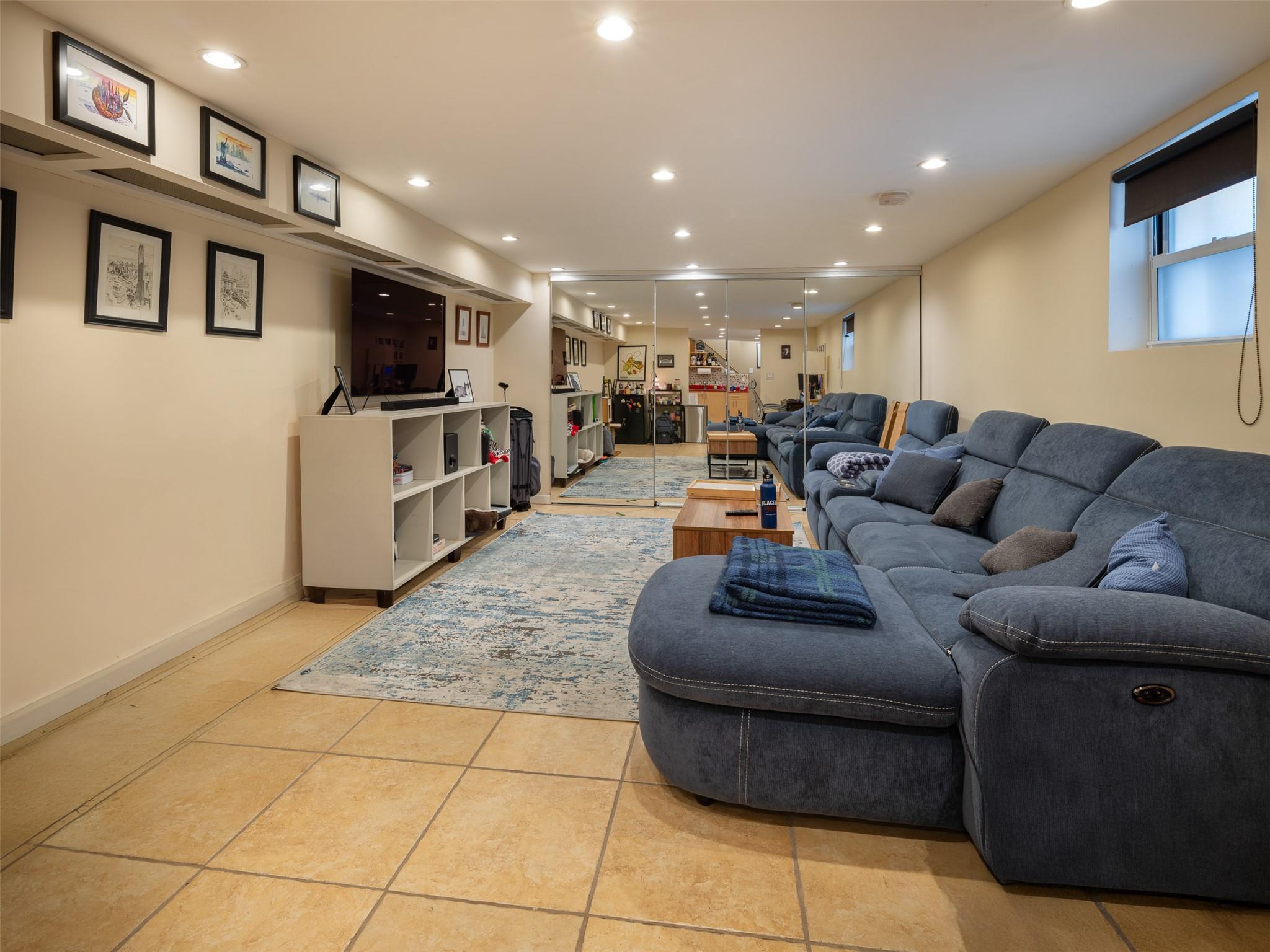 Single Family 21st  Queens, NY 11105, MLS-874611-7