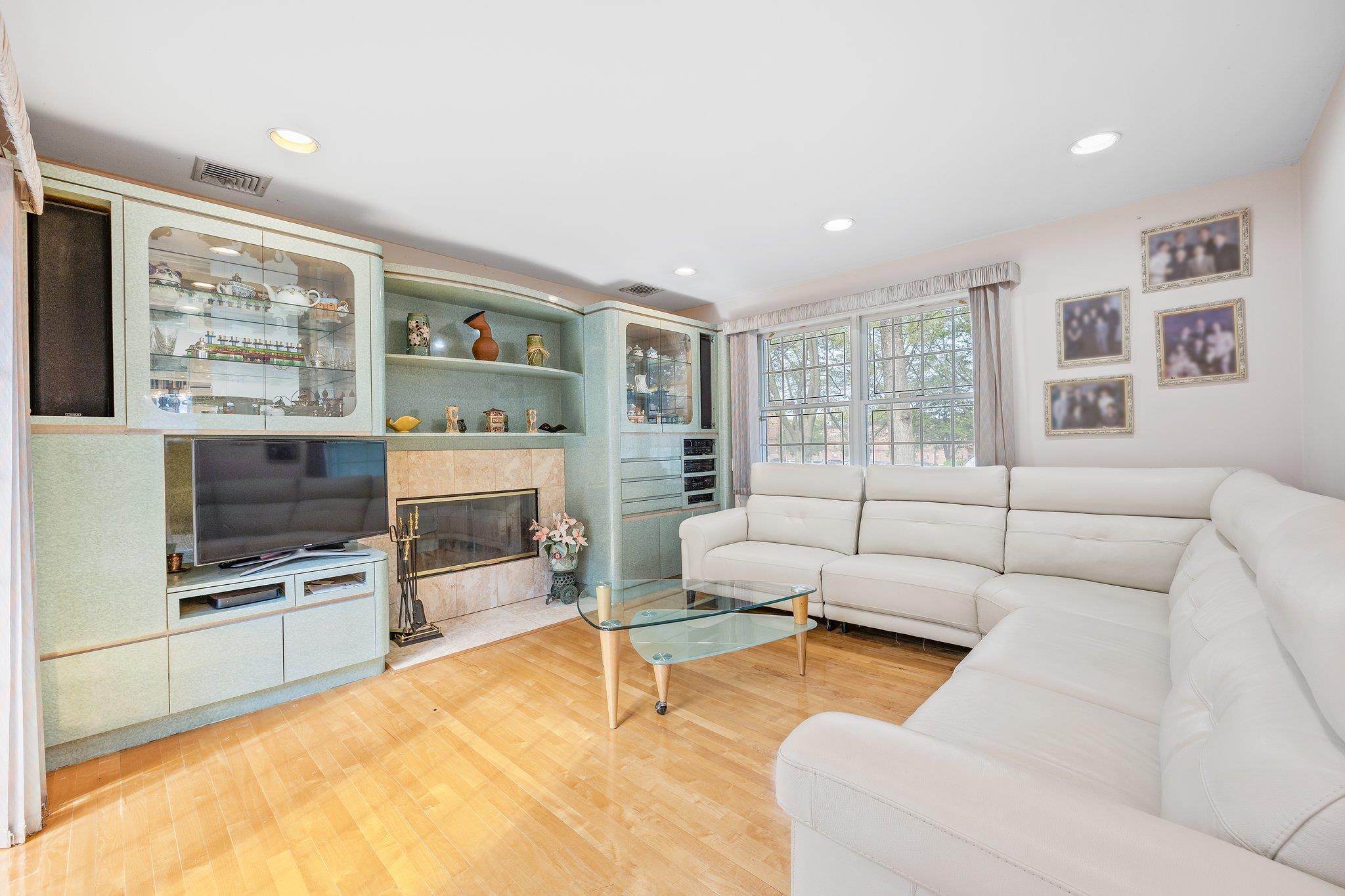 Single Family Dunton  Queens, NY 11423, MLS-874614-11