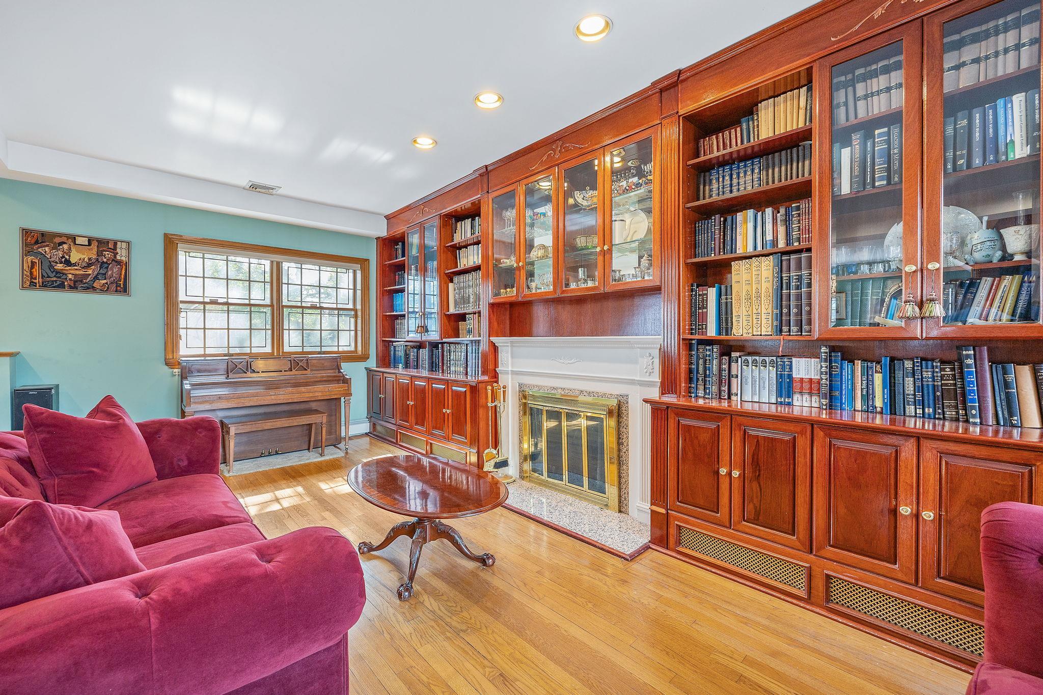 Single Family Dunton  Queens, NY 11423, MLS-874614-17