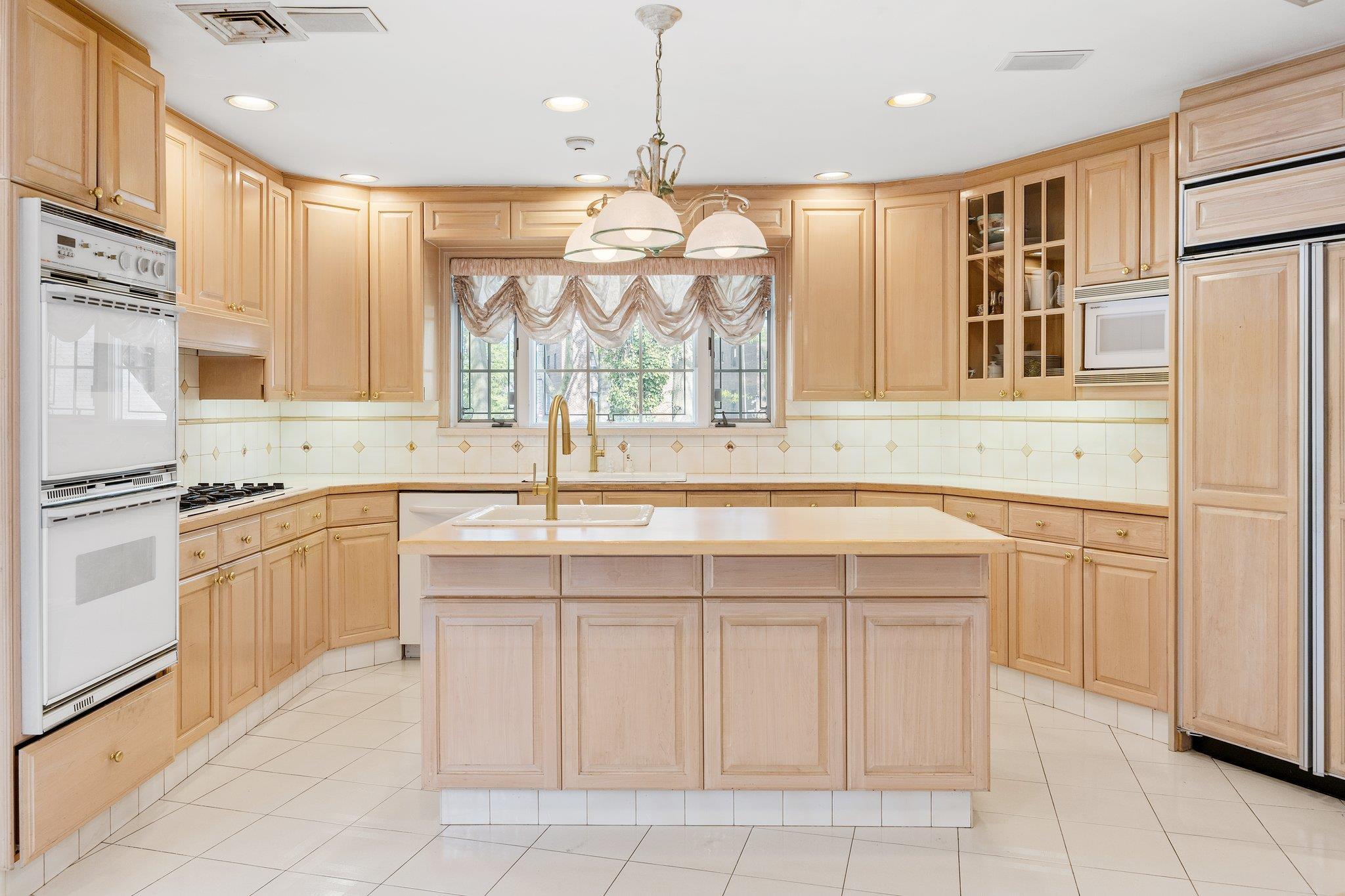 Single Family Dunton  Queens, NY 11423, MLS-874614-9