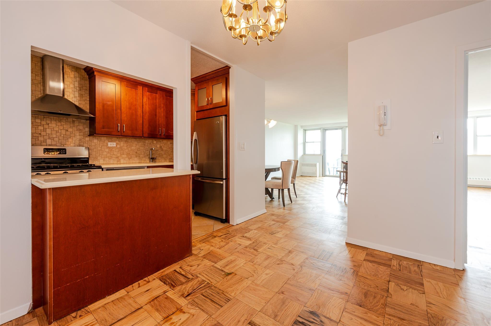 Coop Henry Street  Brooklyn, NY 11201, MLS-874639-5