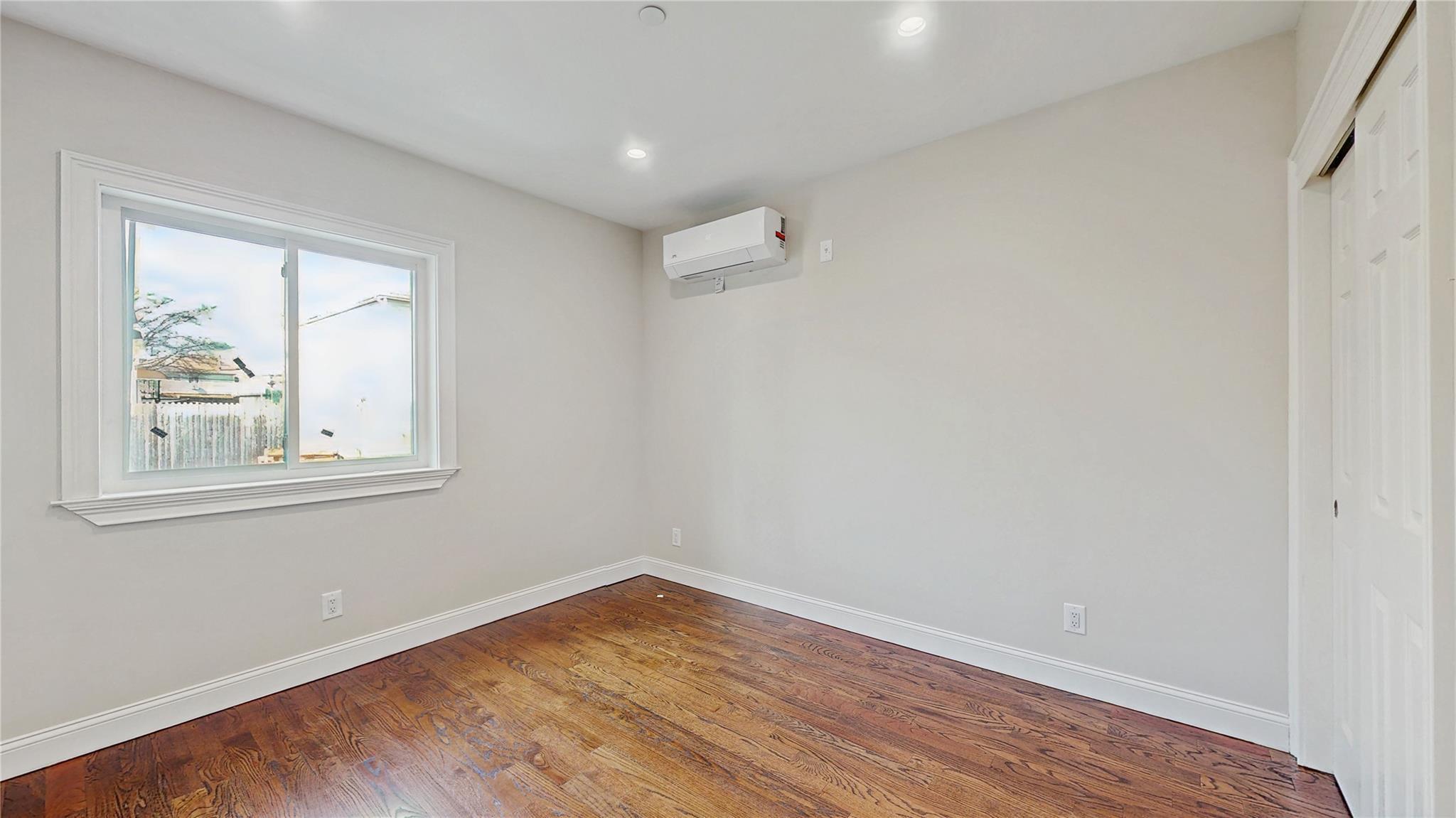 Single Family 224  Queens, NY 11413, MLS-874657-10