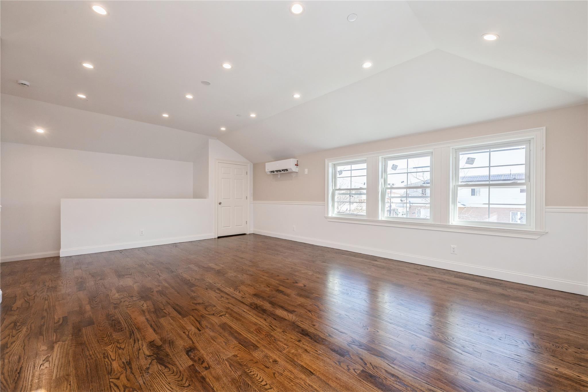 Single Family 224  Queens, NY 11413, MLS-874657-24
