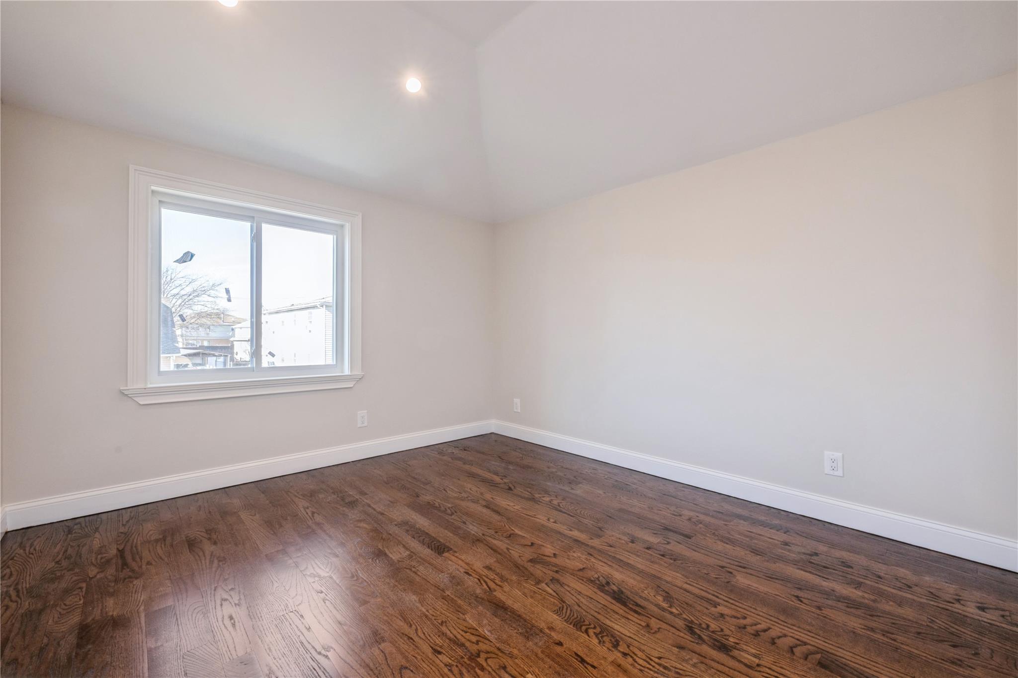 Single Family 224  Queens, NY 11413, MLS-874657-35